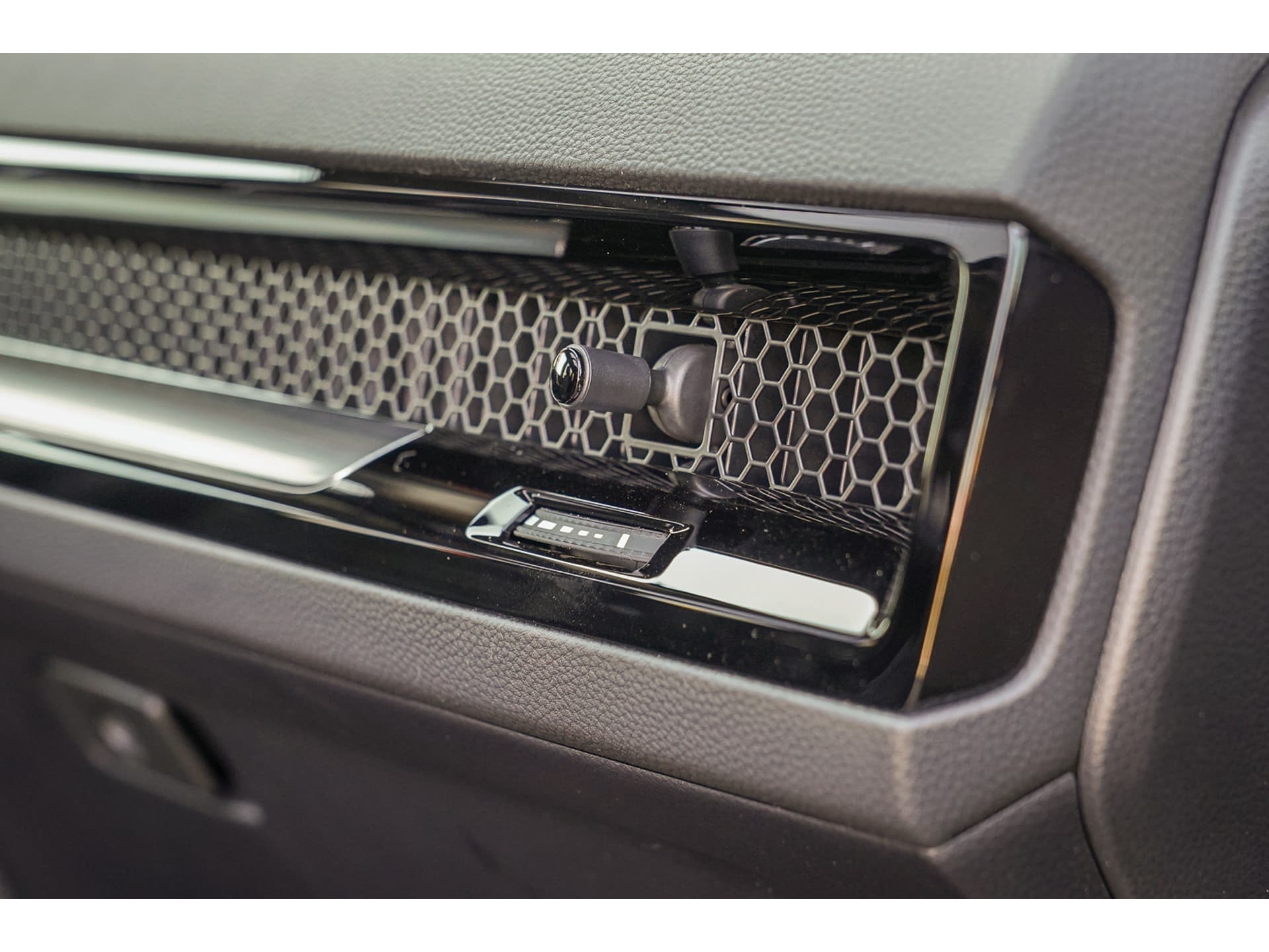 Honda CR-V 2.0i e:HEV ELEGANCE thumbnail 36