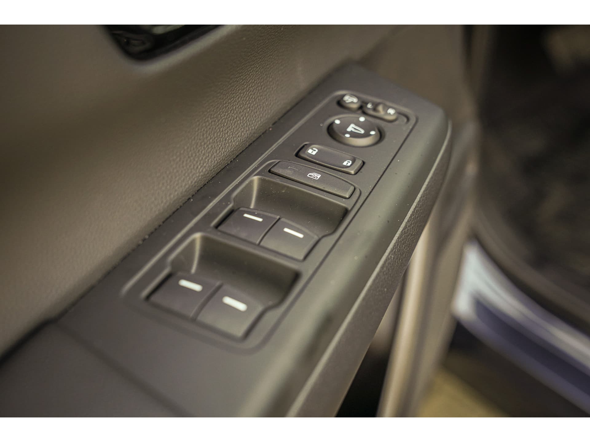 Honda CR-V 2.0i e:HEV ELEGANCE thumbnail 40