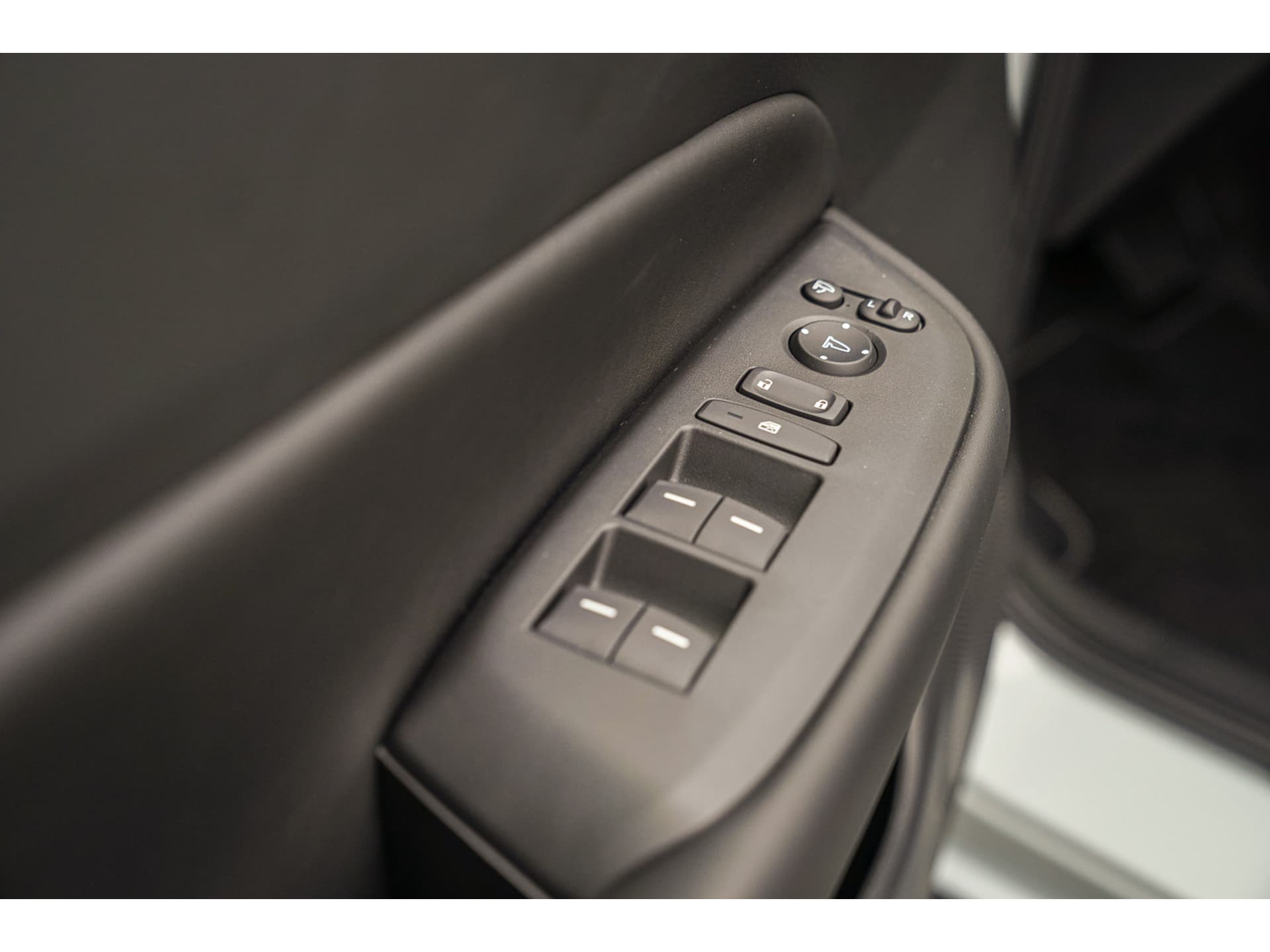 Honda Jazz 1.5i e:HEV ADVANCE CROSSTAR thumbnail 35