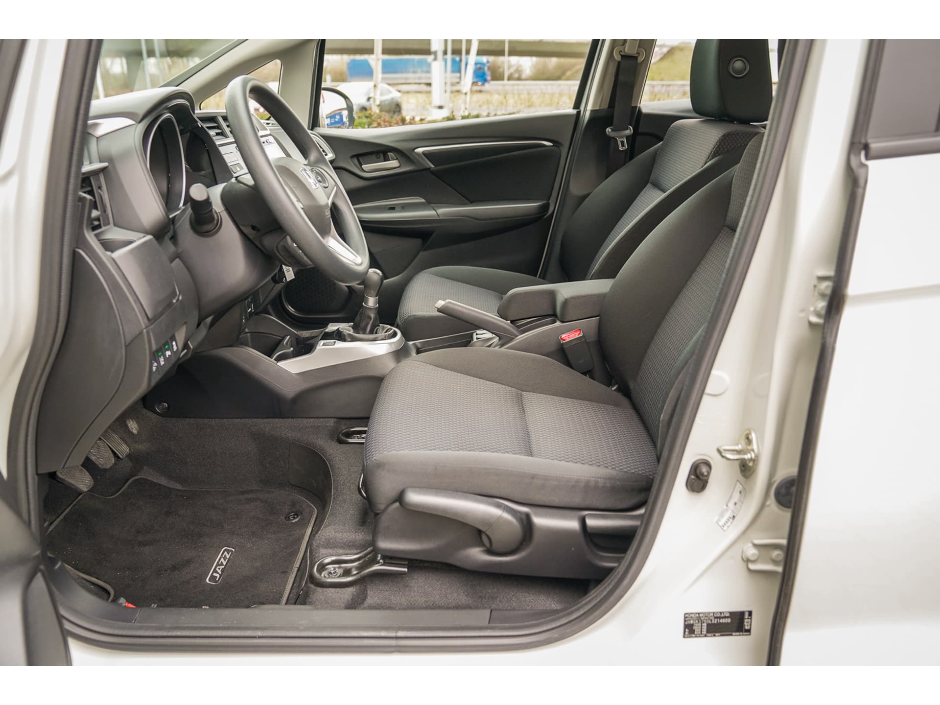 Honda Jazz 1.3i VTEC COMFORT thumbnail 23