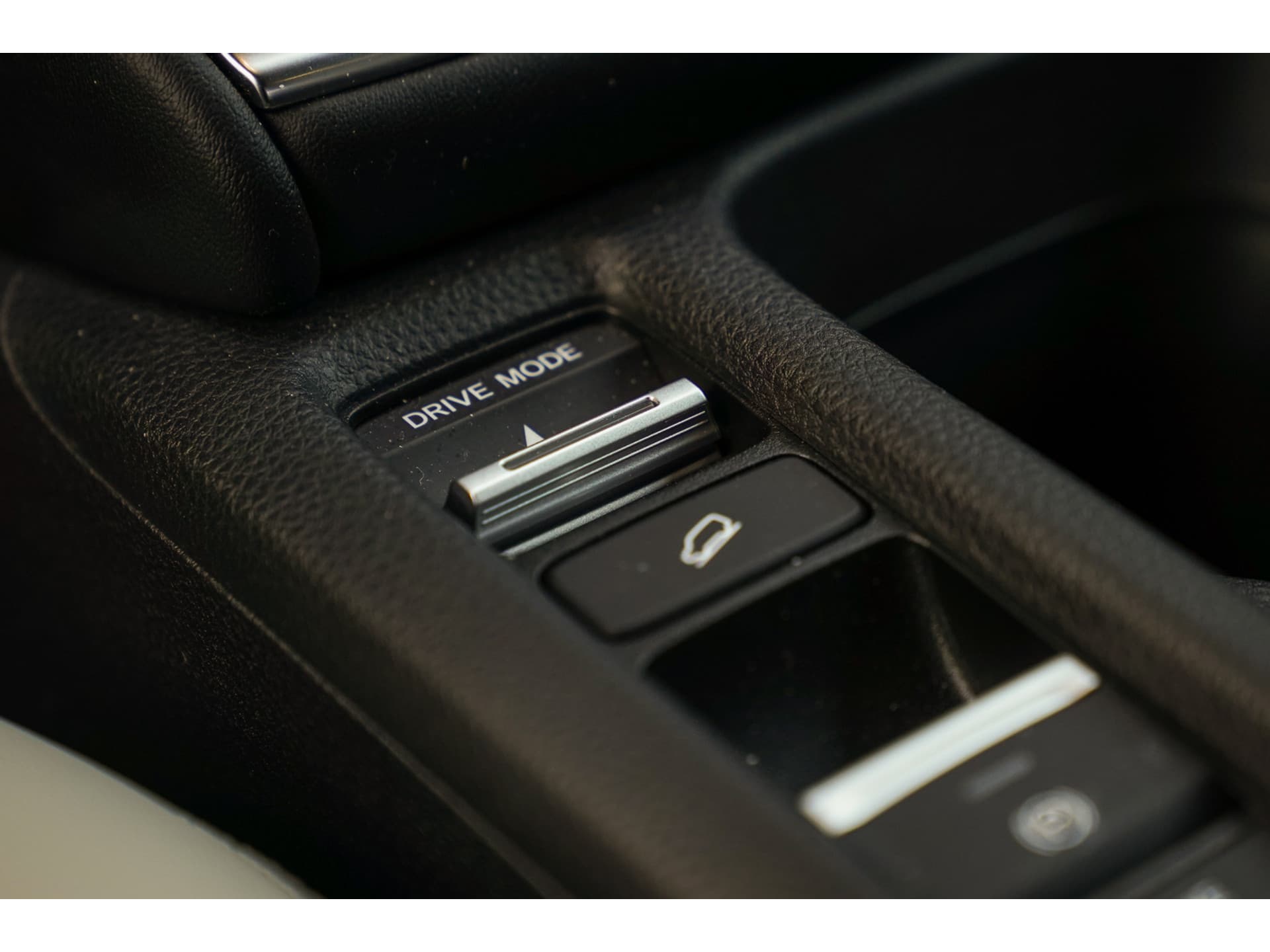 Honda HR-V 1.5i e:HEV ADVANCE STYLE thumbnail 19