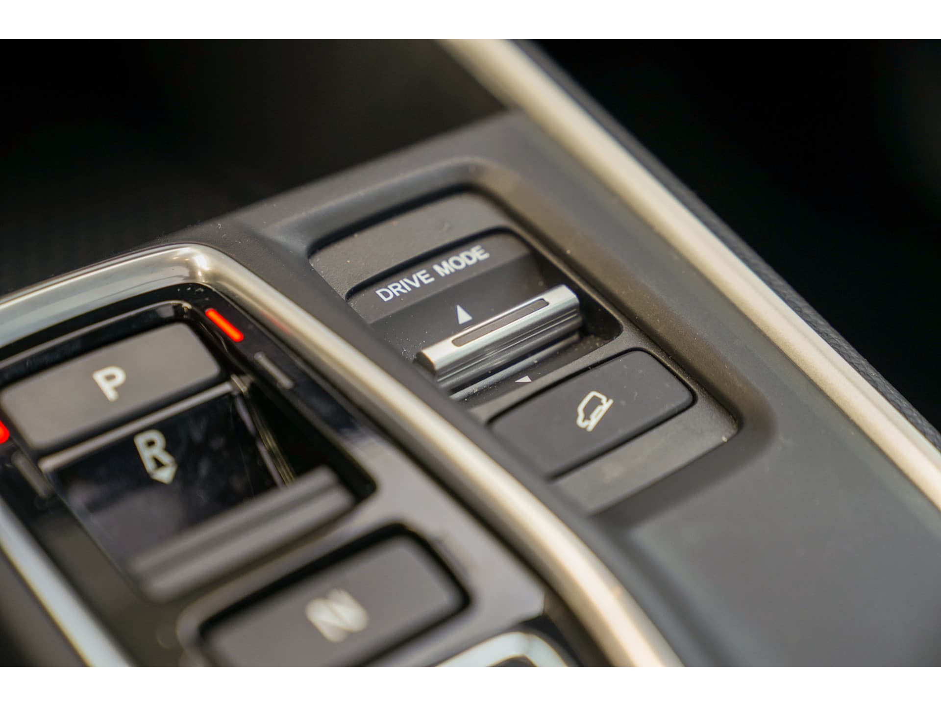 Honda CR-V 2.0i e:HEV ELEGANCE thumbnail 24