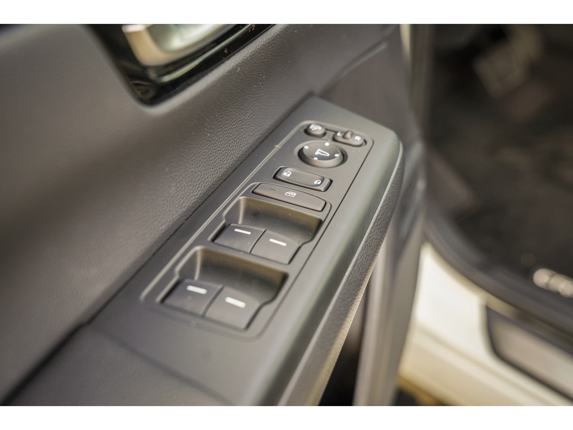 Honda CR-V 2.0i e:HEV ELEGANCE thumbnail 38