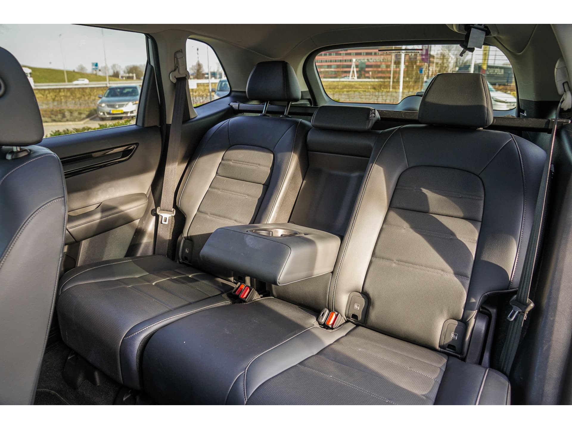 Honda CR-V 2.0i e:HEV ELEGANCE thumbnail 8