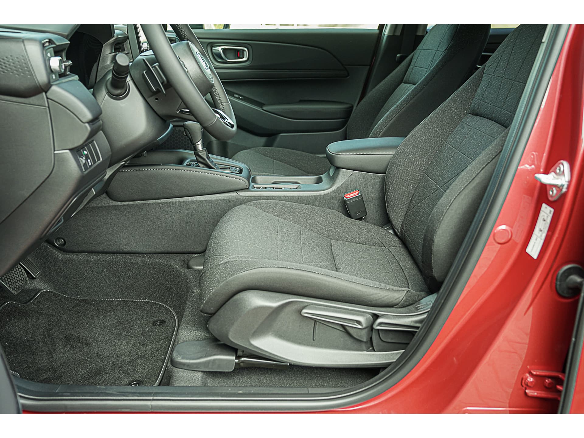 Honda HR-V 1.5i e:HEV ELEGANCE thumbnail 30