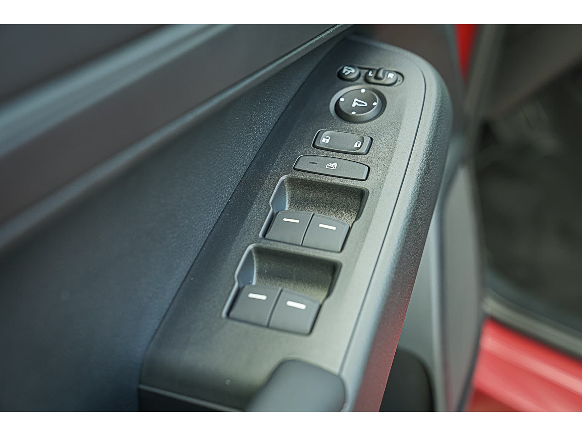 Honda HR-V 1.5i e:HEV ELEGANCE thumbnail 32