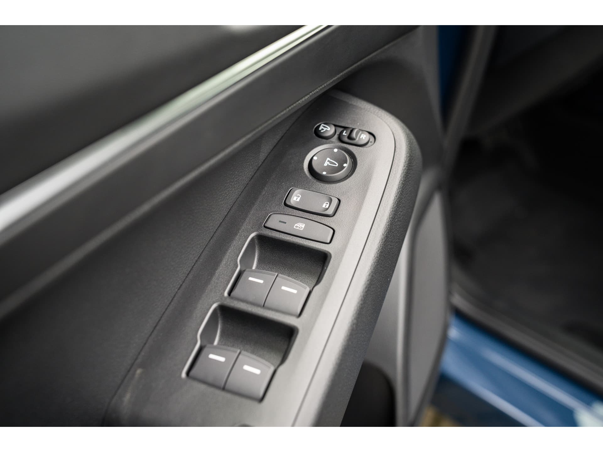 Honda HR-V 1.5i e:HEV ADVANCE thumbnail 47