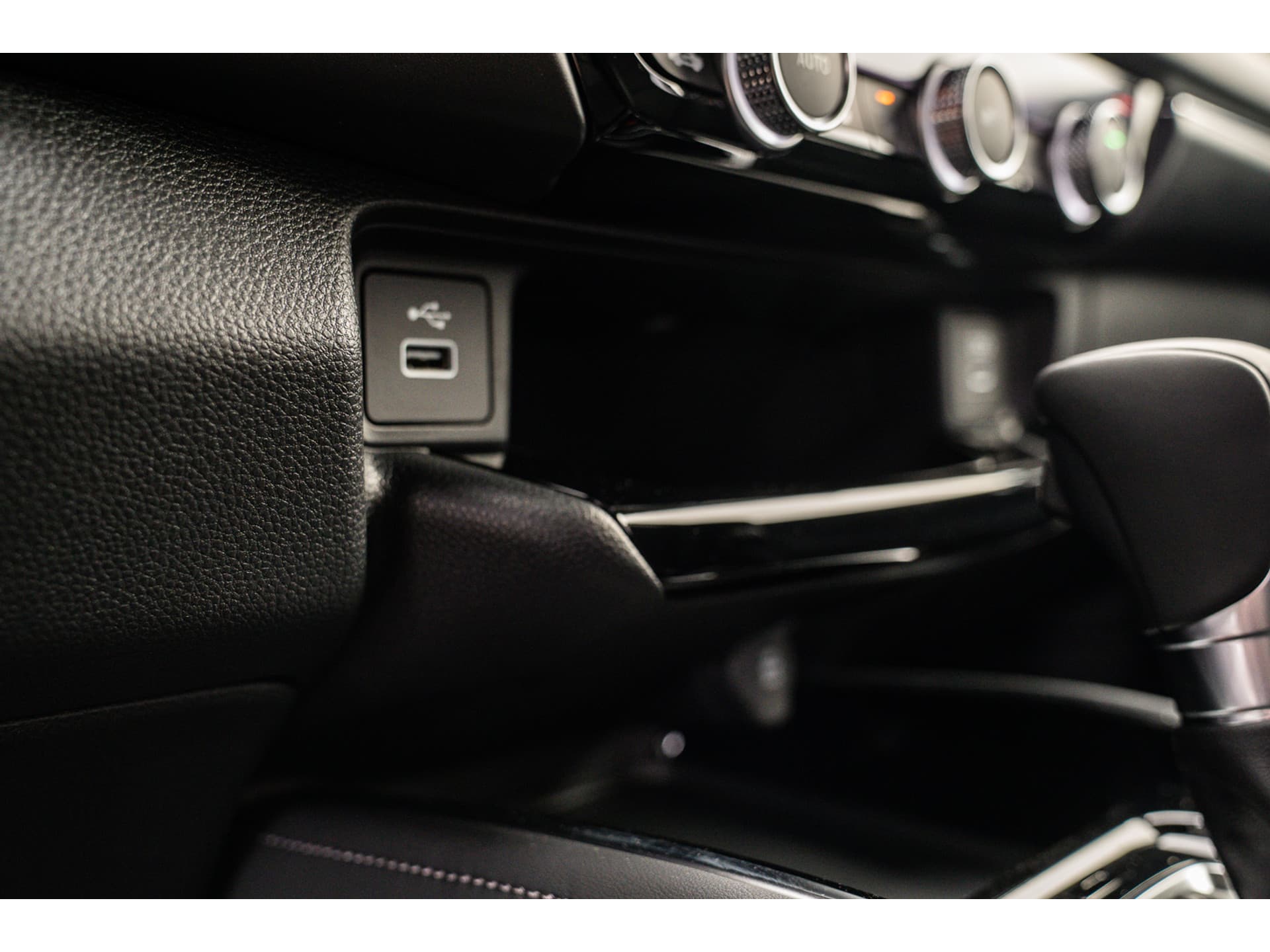 Honda HR-V 1.5i e:HEV ADVANCE thumbnail 48