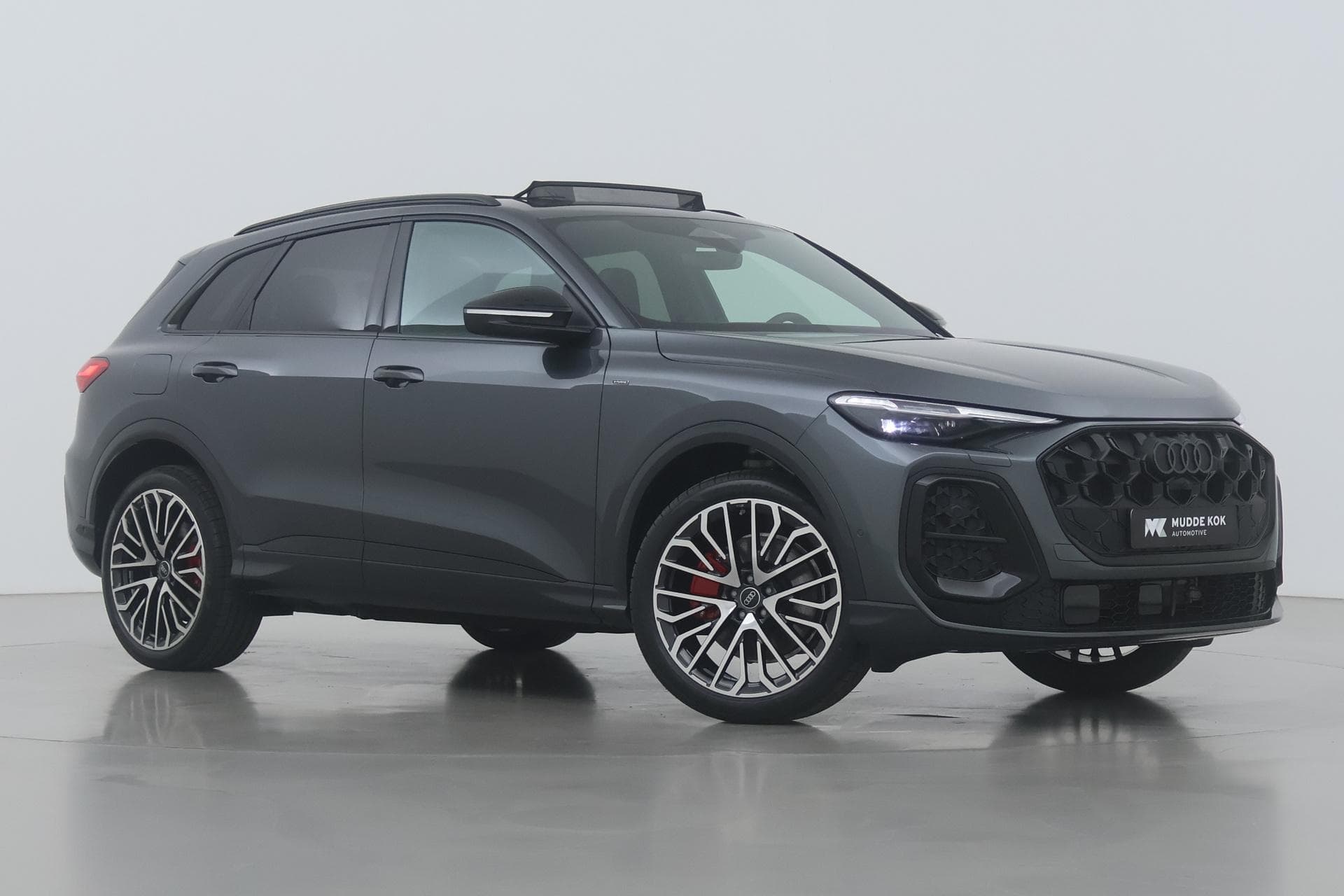 Audi Q5 2.0 TFSI e-hybrid quattro S edition Competition | Tech Pro | Panoramadak | Stoelventilatie | Trekhaak | 21 Inch