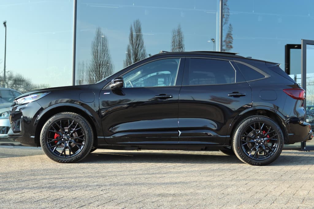 Ford Kuga 2.5 PHEV SOUND EDITION ST-LINE X BLACK PACK thumbnail 16