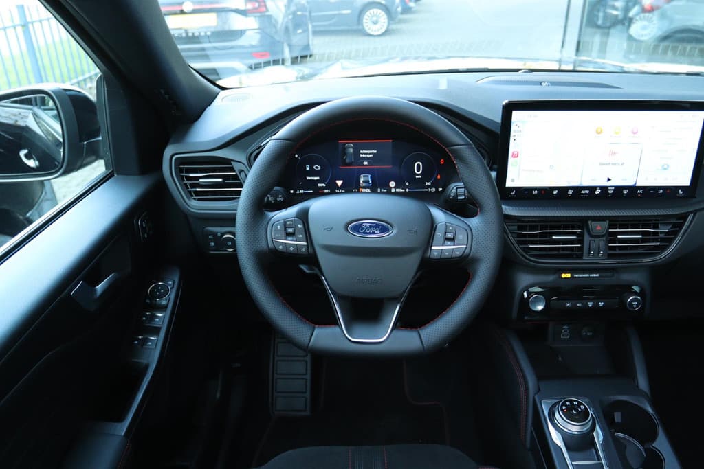 Ford Kuga 2.5 PHEV SOUND EDITION ST-LINE X BLACK PACK thumbnail 24