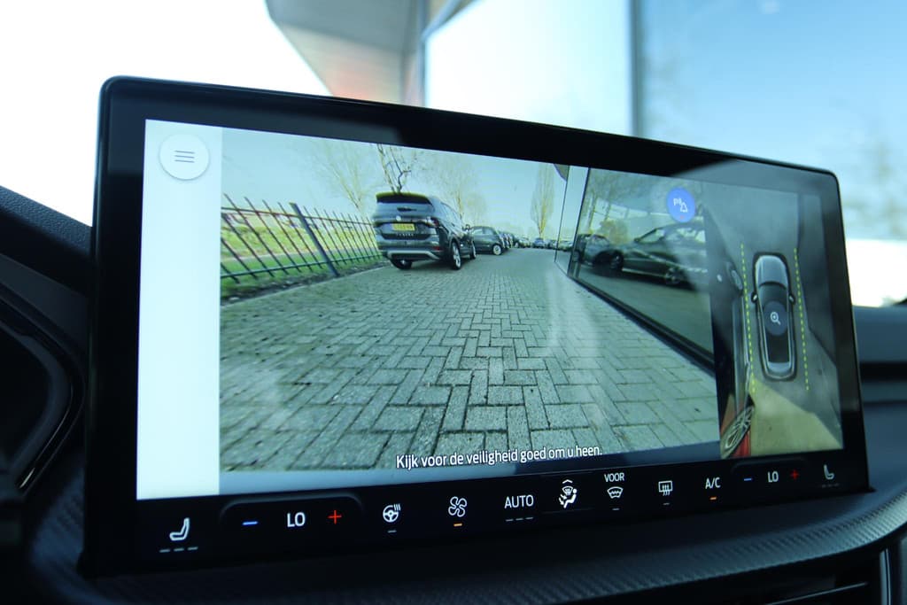 Ford Kuga 2.5 PHEV SOUND EDITION ST-LINE X BLACK PACK thumbnail 39