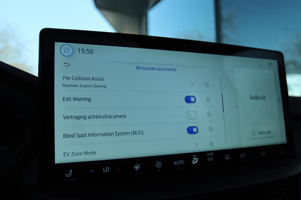 Ford Kuga 2.5 PHEV SOUND EDITION ST-LINE X BLACK PACK thumbnail 42