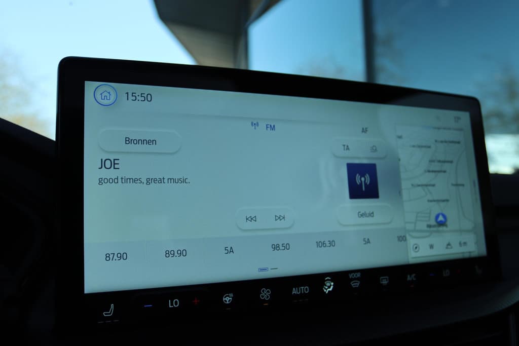 Ford Kuga 2.5 PHEV SOUND EDITION ST-LINE X BLACK PACK thumbnail 44