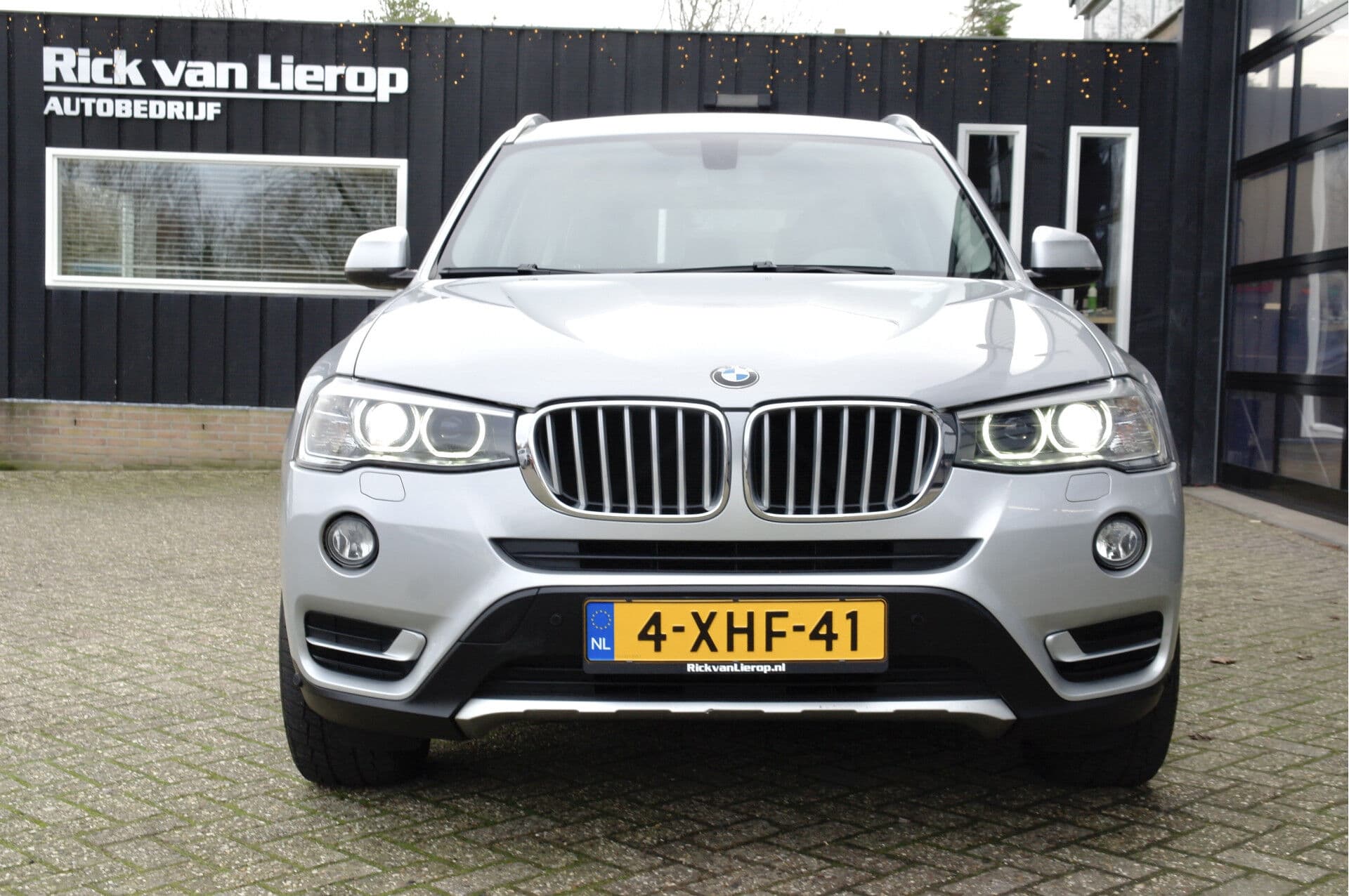 BMW X3 xDrive20i High Executive thumbnail 27