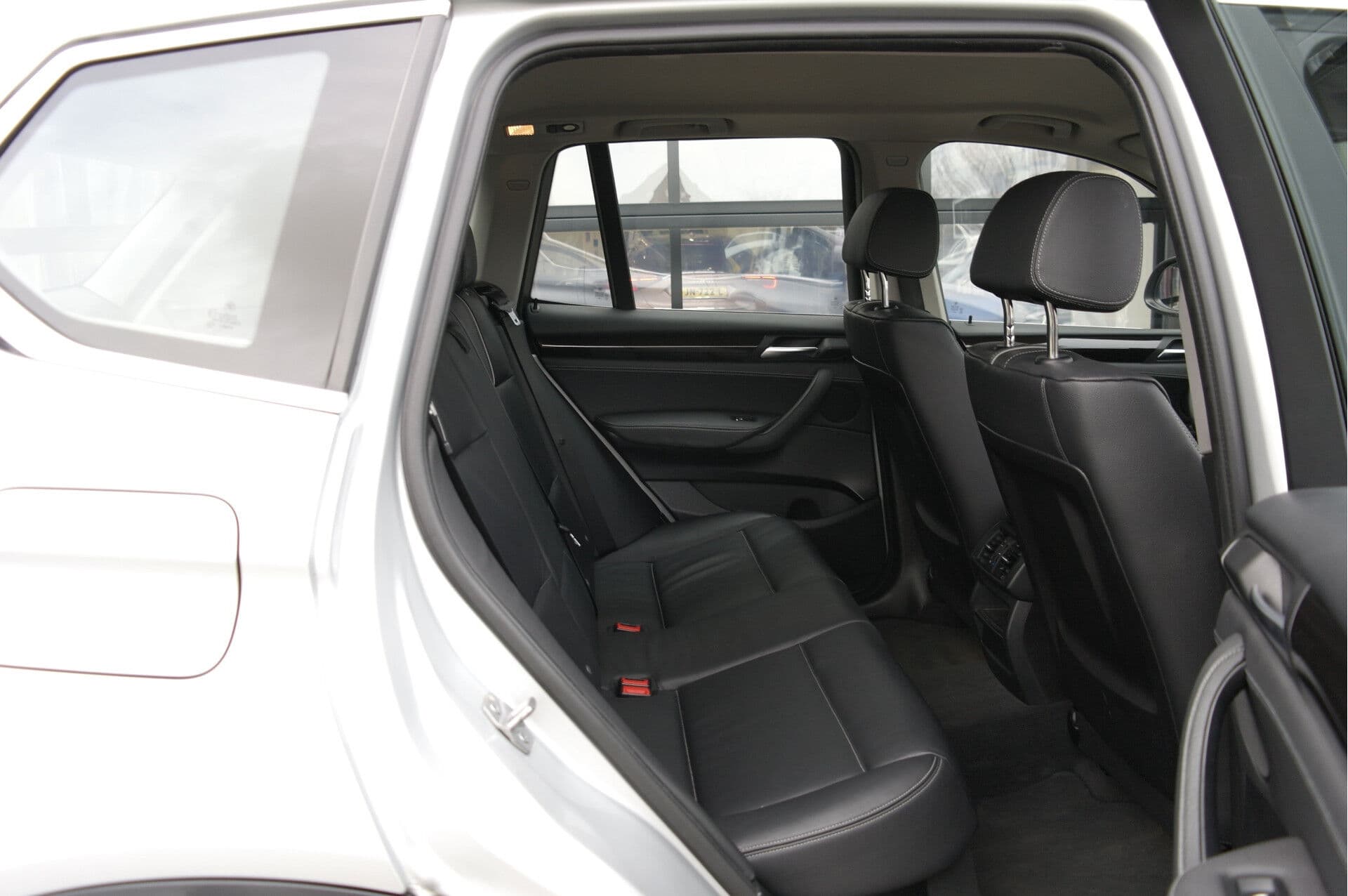 BMW X3 xDrive20i High Executive thumbnail 31