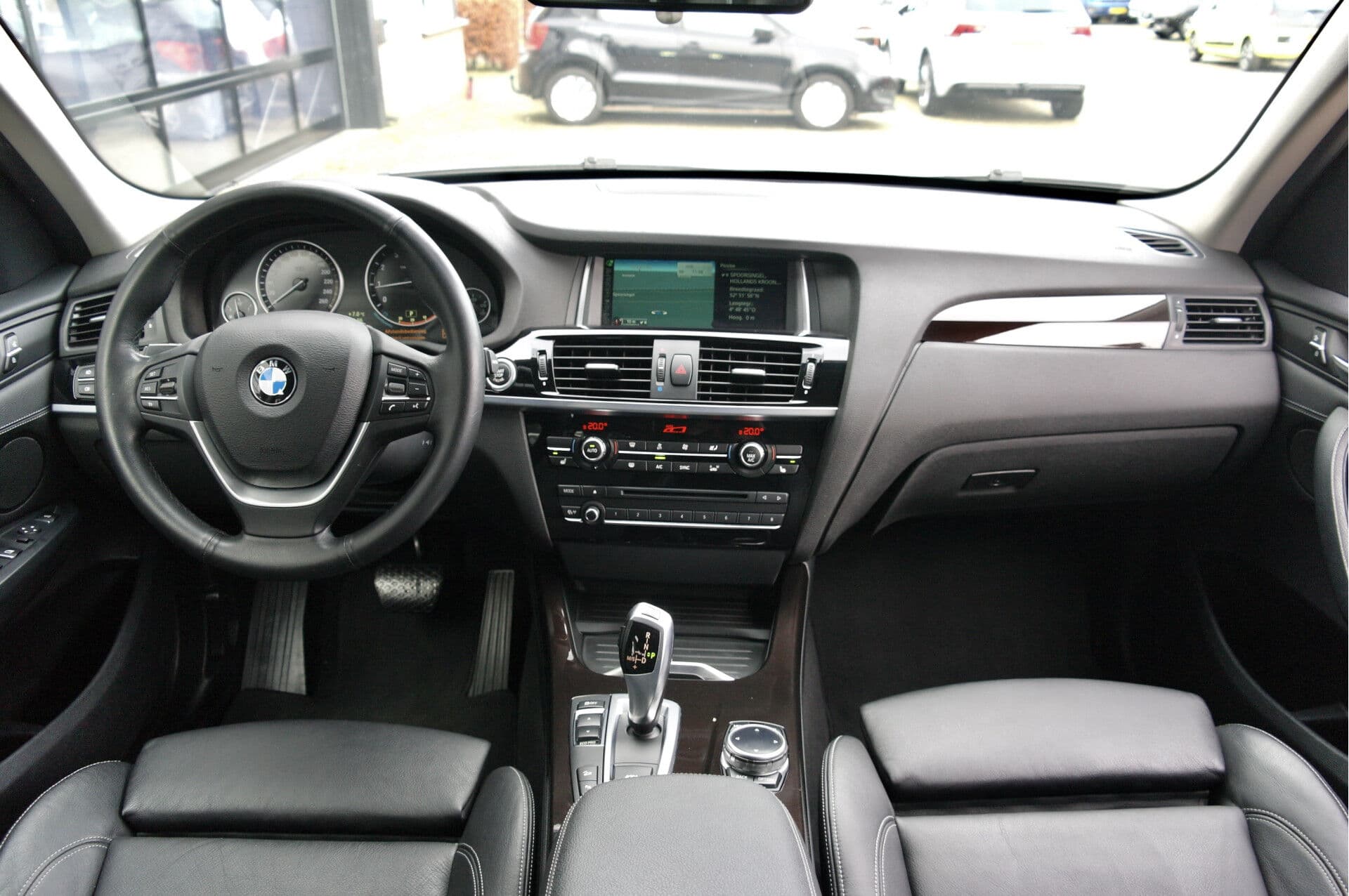 BMW X3 xDrive20i High Executive thumbnail 32