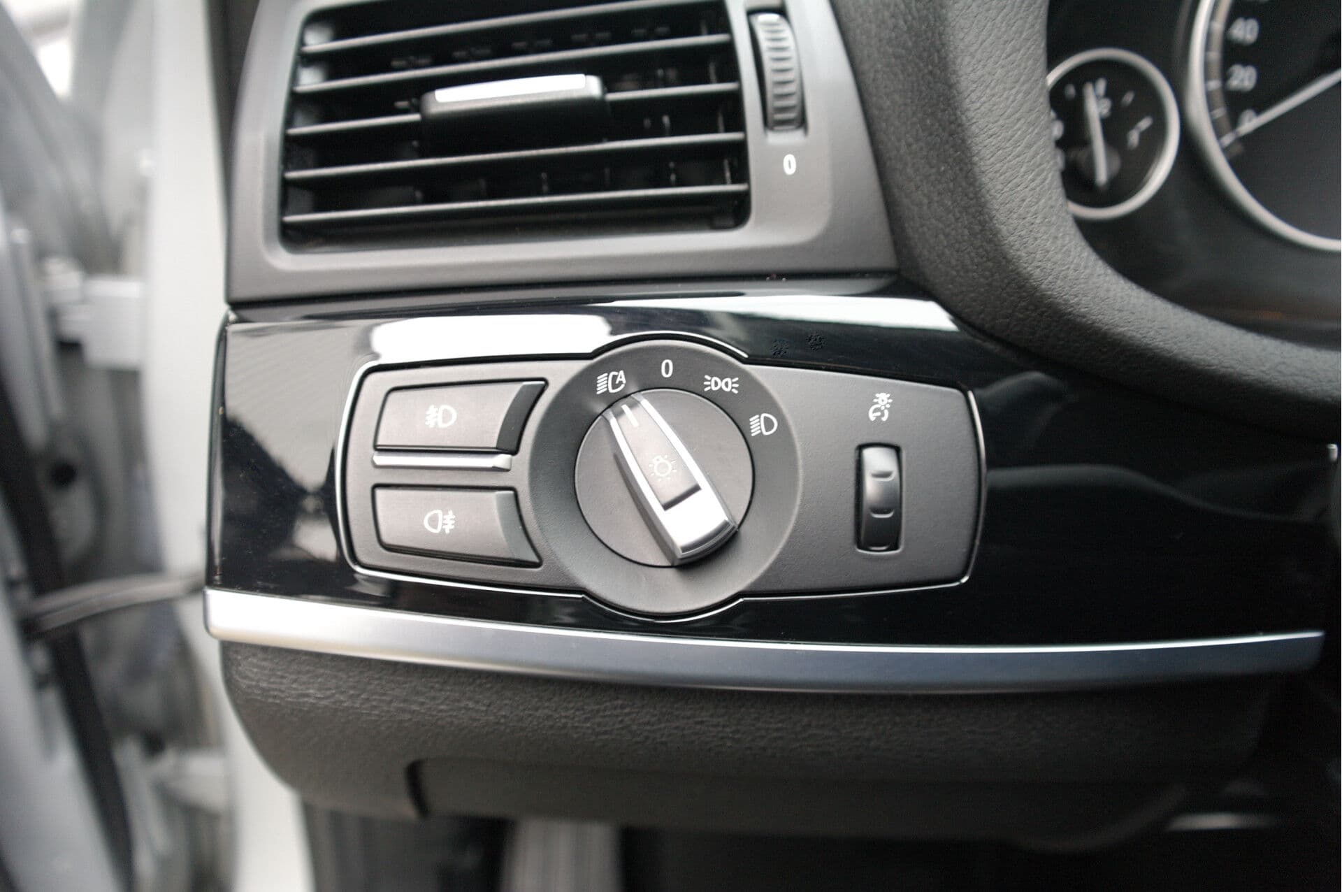 BMW X3 xDrive20i High Executive thumbnail 35