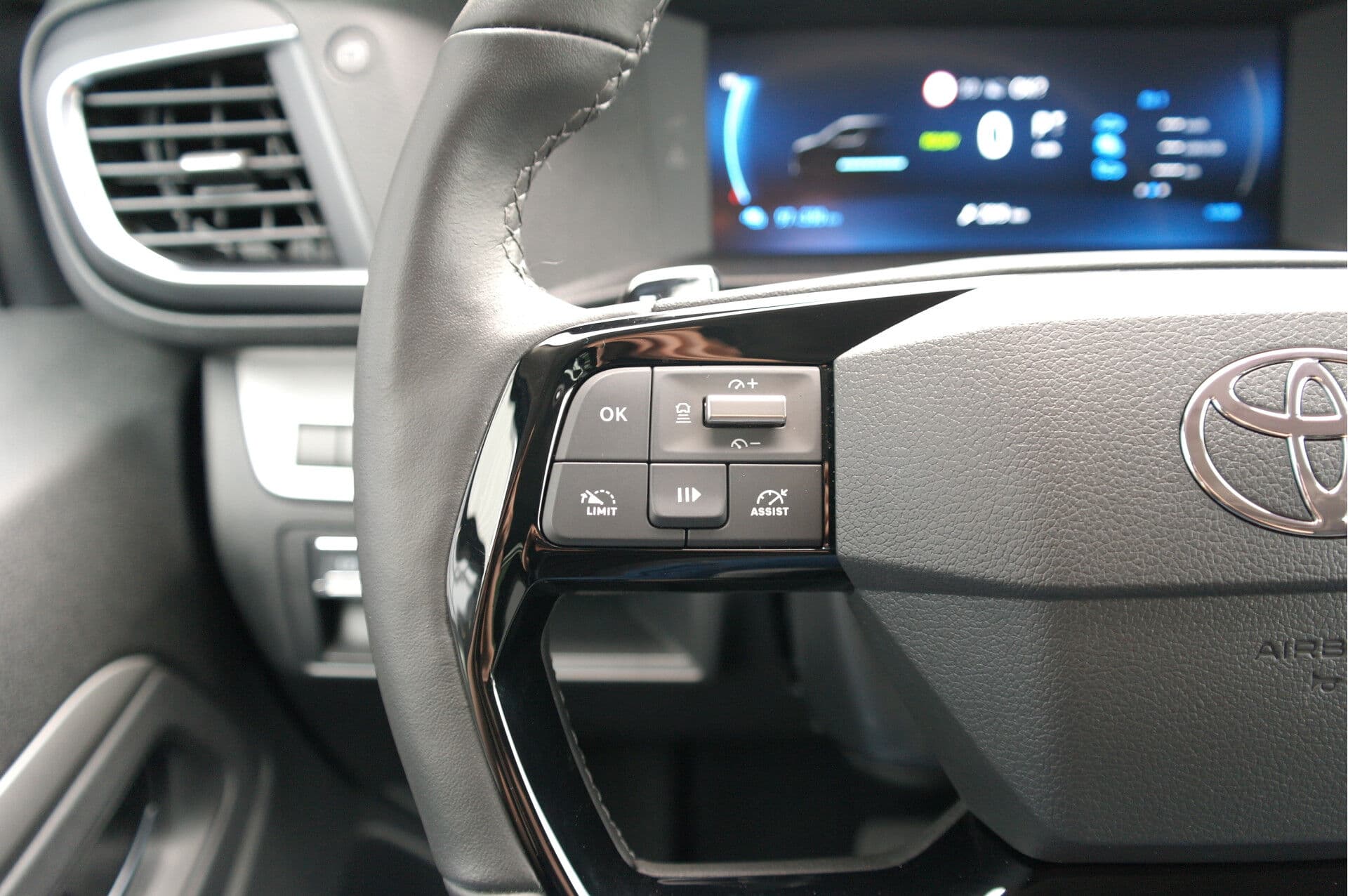 Toyota PROACE Electric Shuttle Long L3 Extra Range Executive 75 kWh thumbnail 17