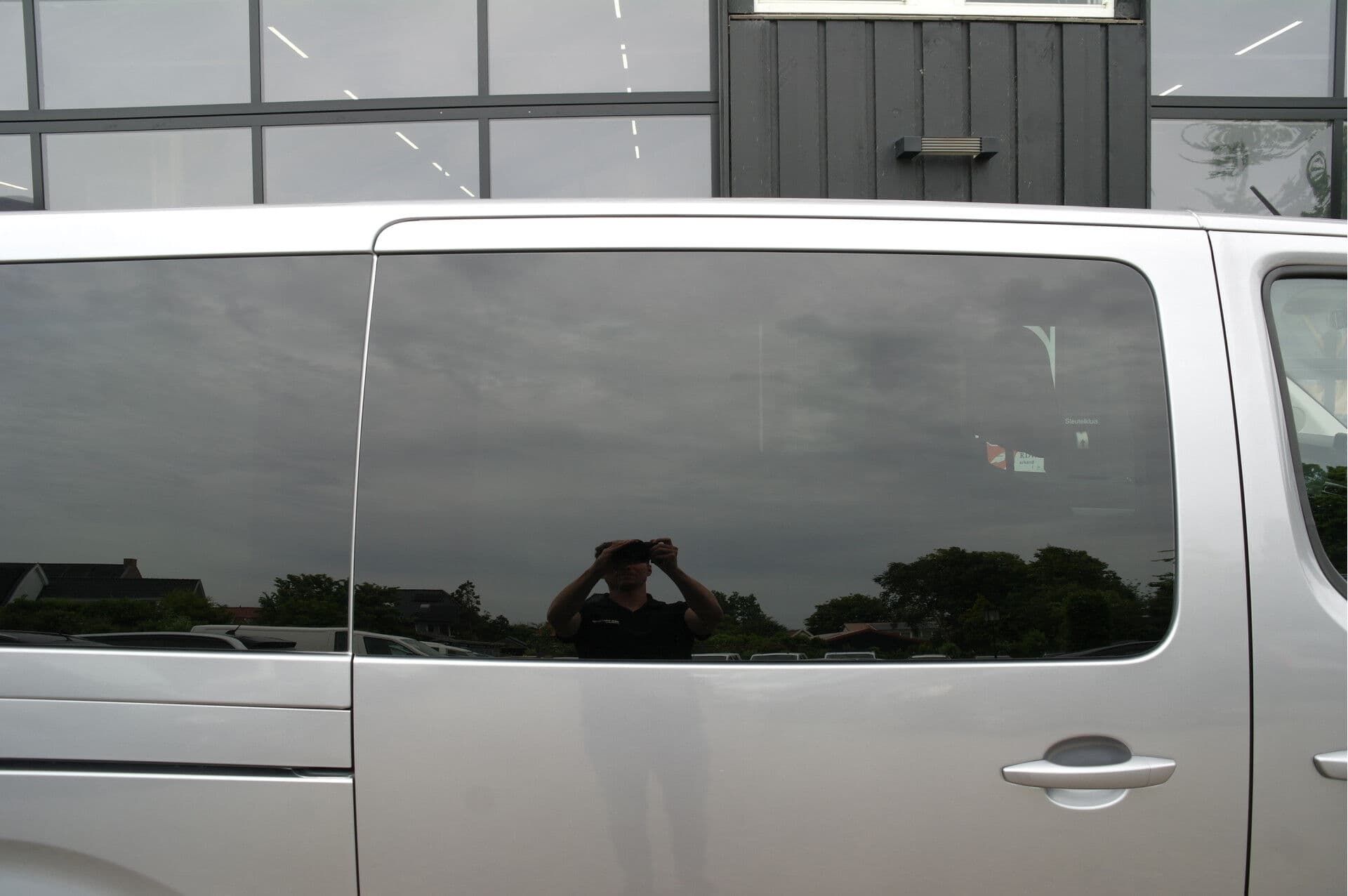 Toyota PROACE Electric Shuttle Long L3 Extra Range Executive 75 kWh thumbnail 24