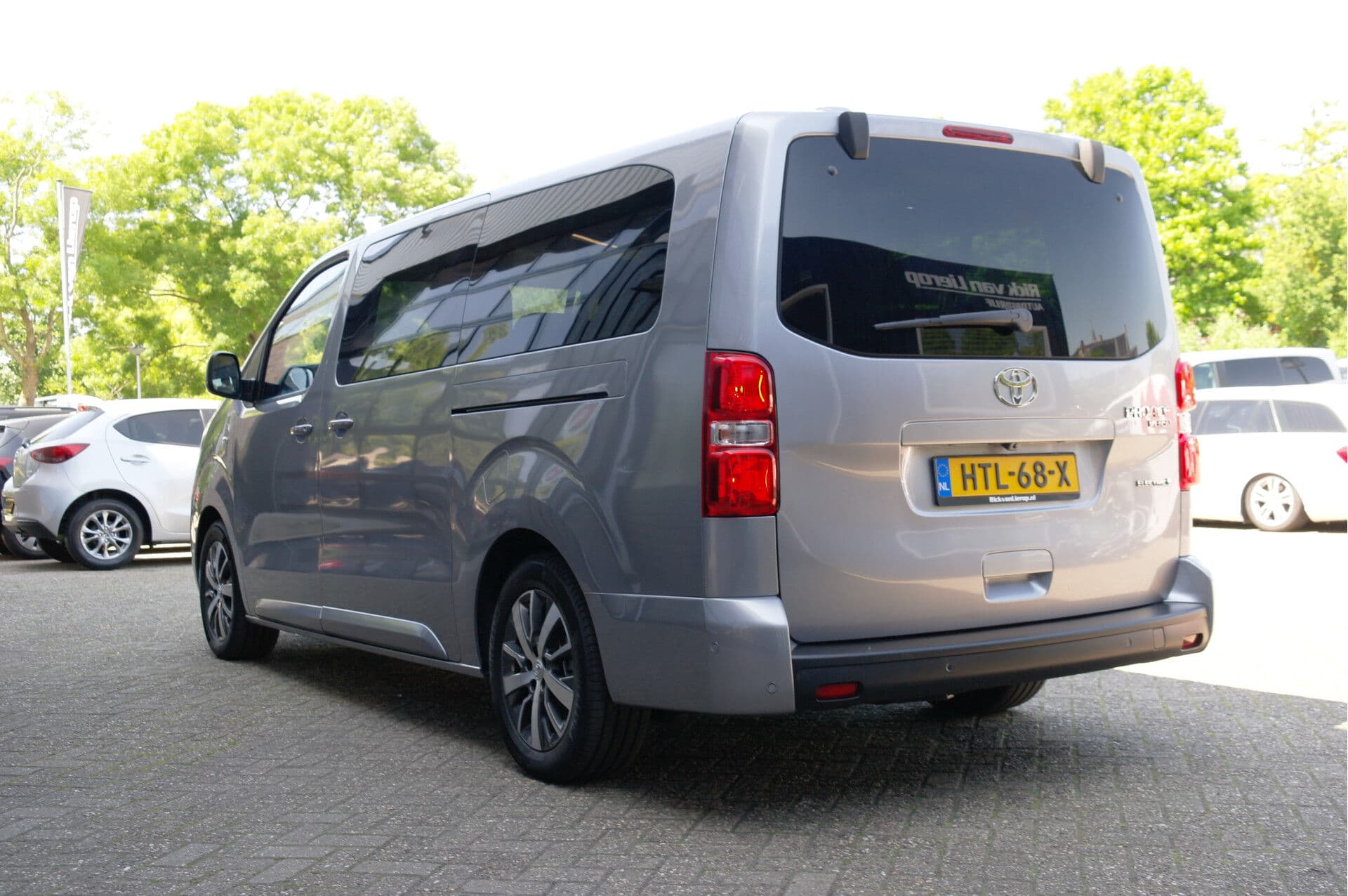 Toyota PROACE Electric Shuttle Long L3 Extra Range Executive 75 kWh thumbnail 31