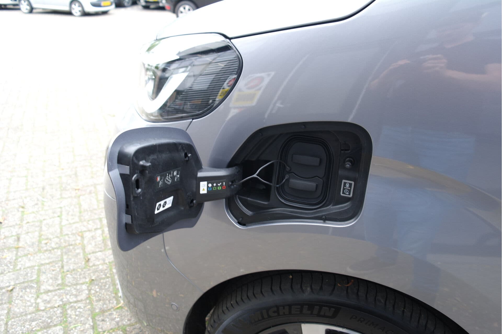 Toyota PROACE Electric Shuttle Long L3 Extra Range Executive 75 kWh thumbnail 35