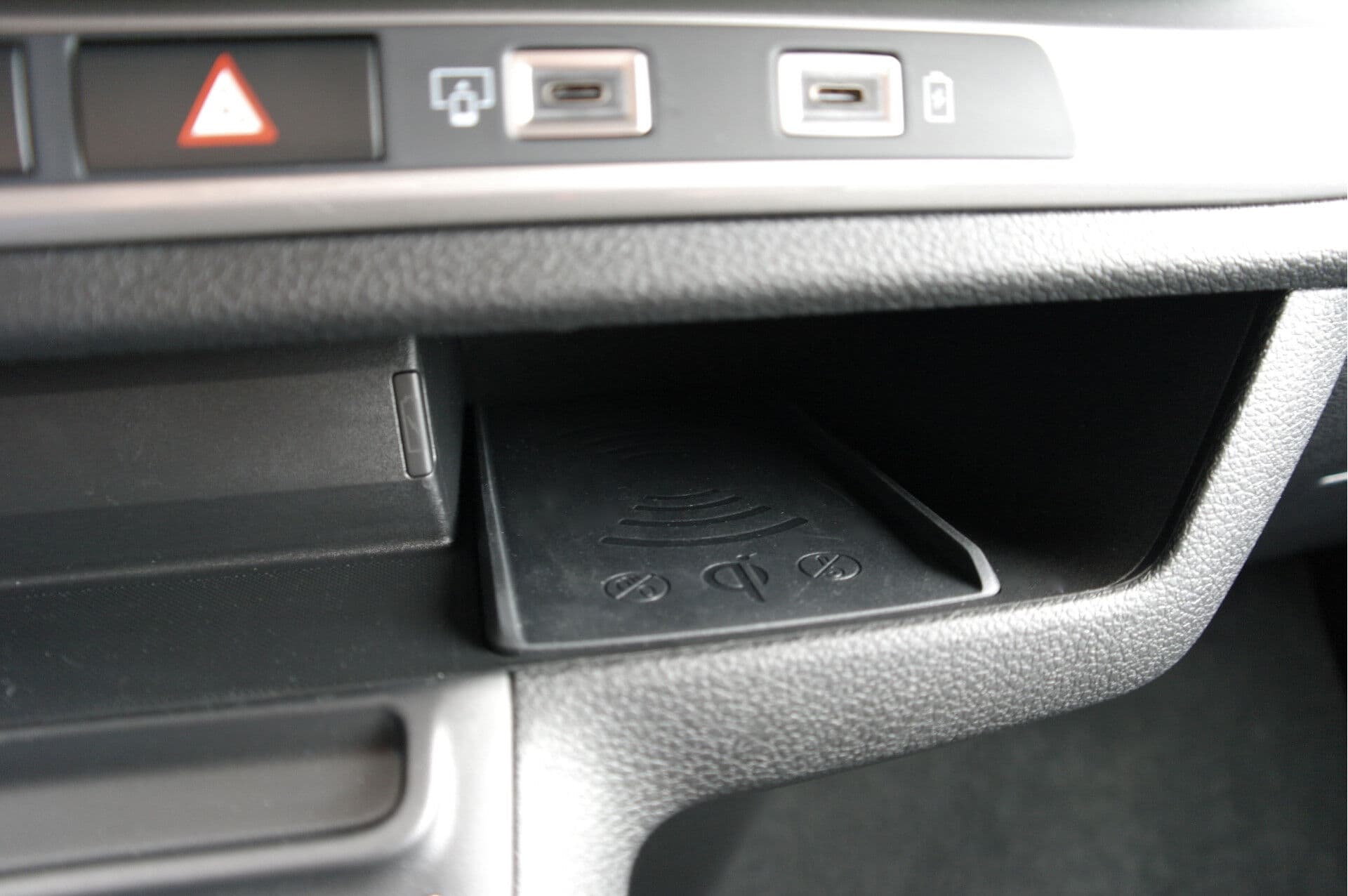 Toyota PROACE Electric Shuttle Long L3 Extra Range Executive 75 kWh thumbnail 39