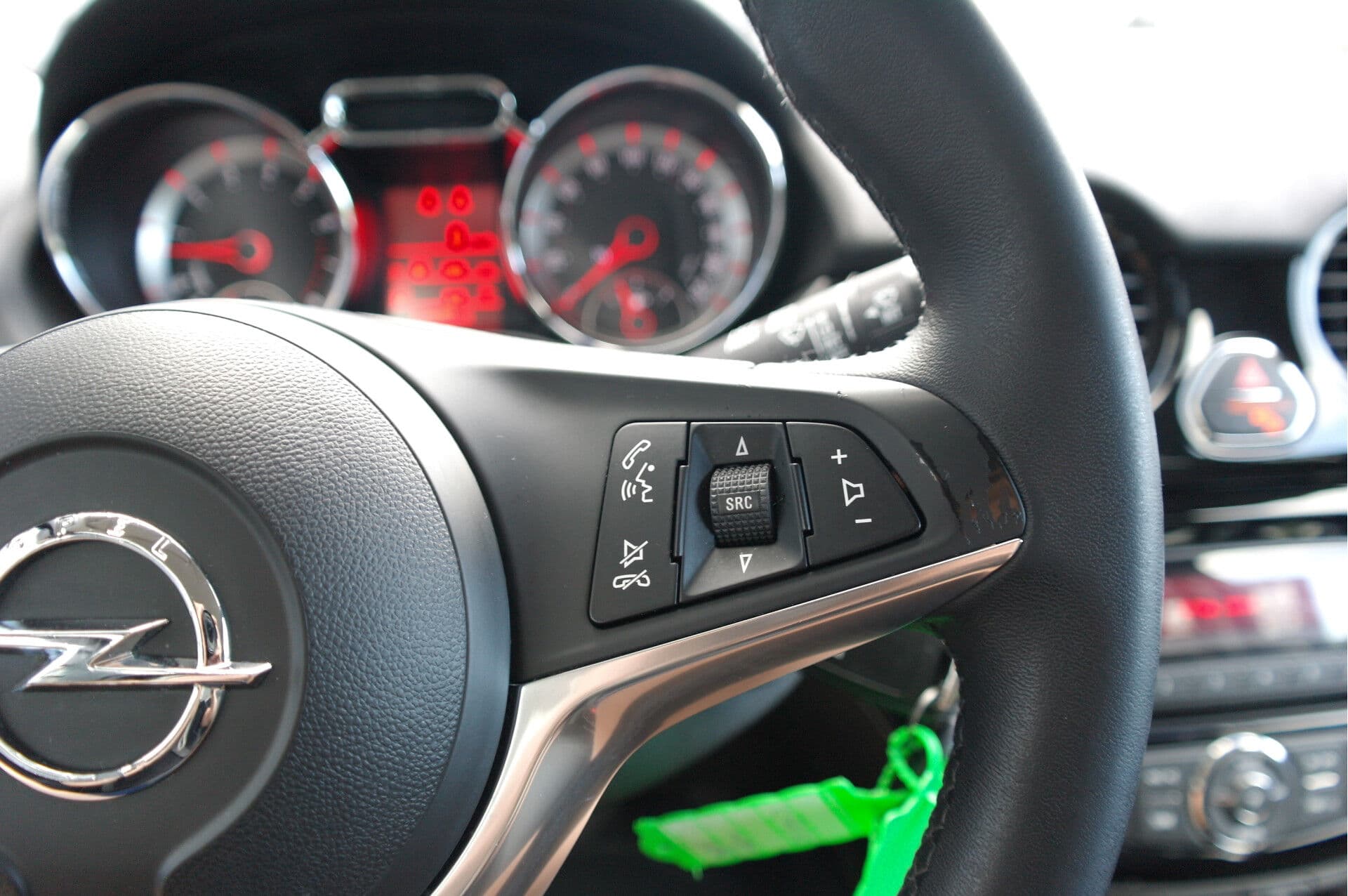 Opel ADAM 1.0 Turbo Jam Favourite thumbnail 11