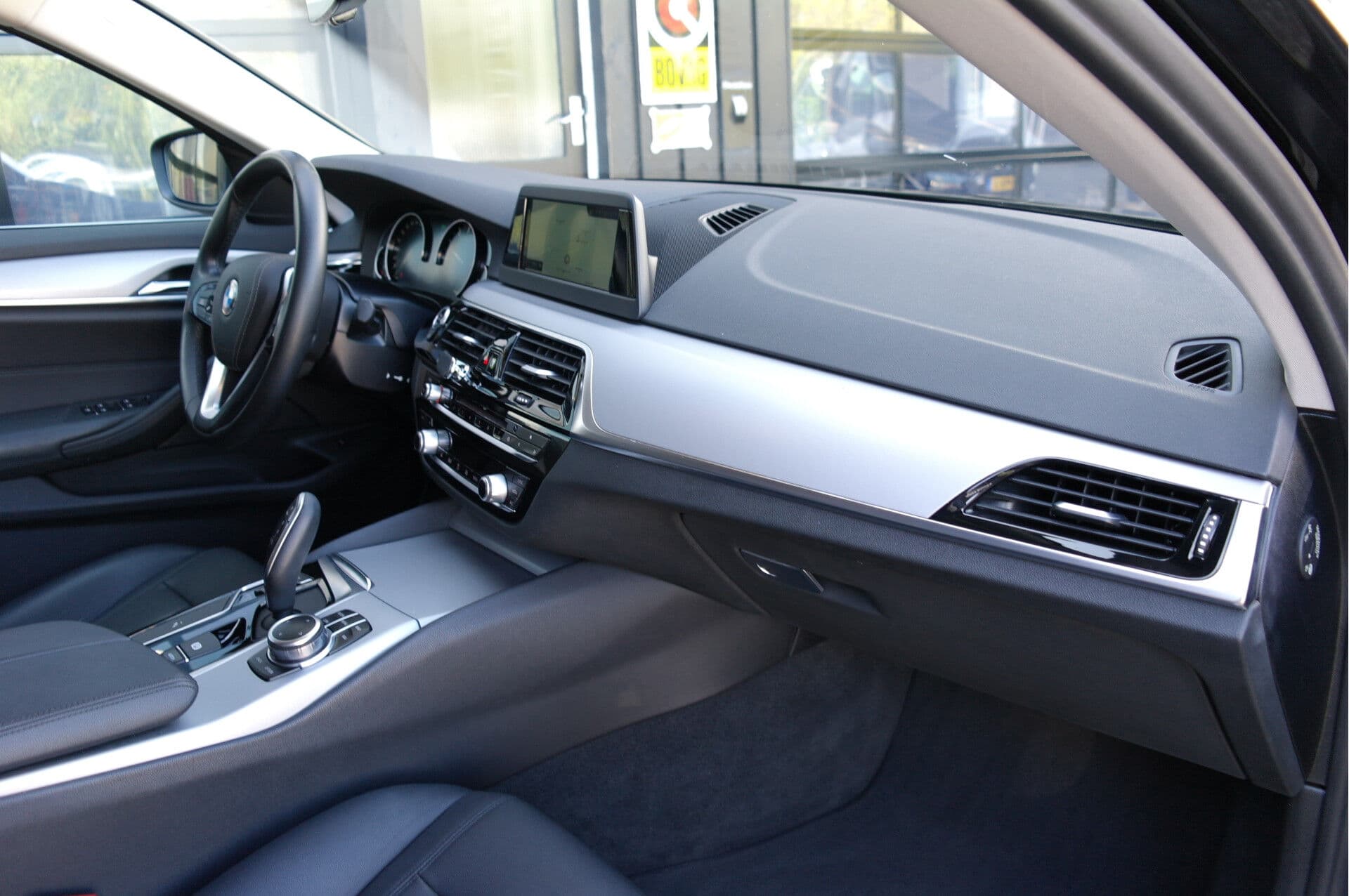 BMW 5 Serie 520i High Executive Edition thumbnail 5