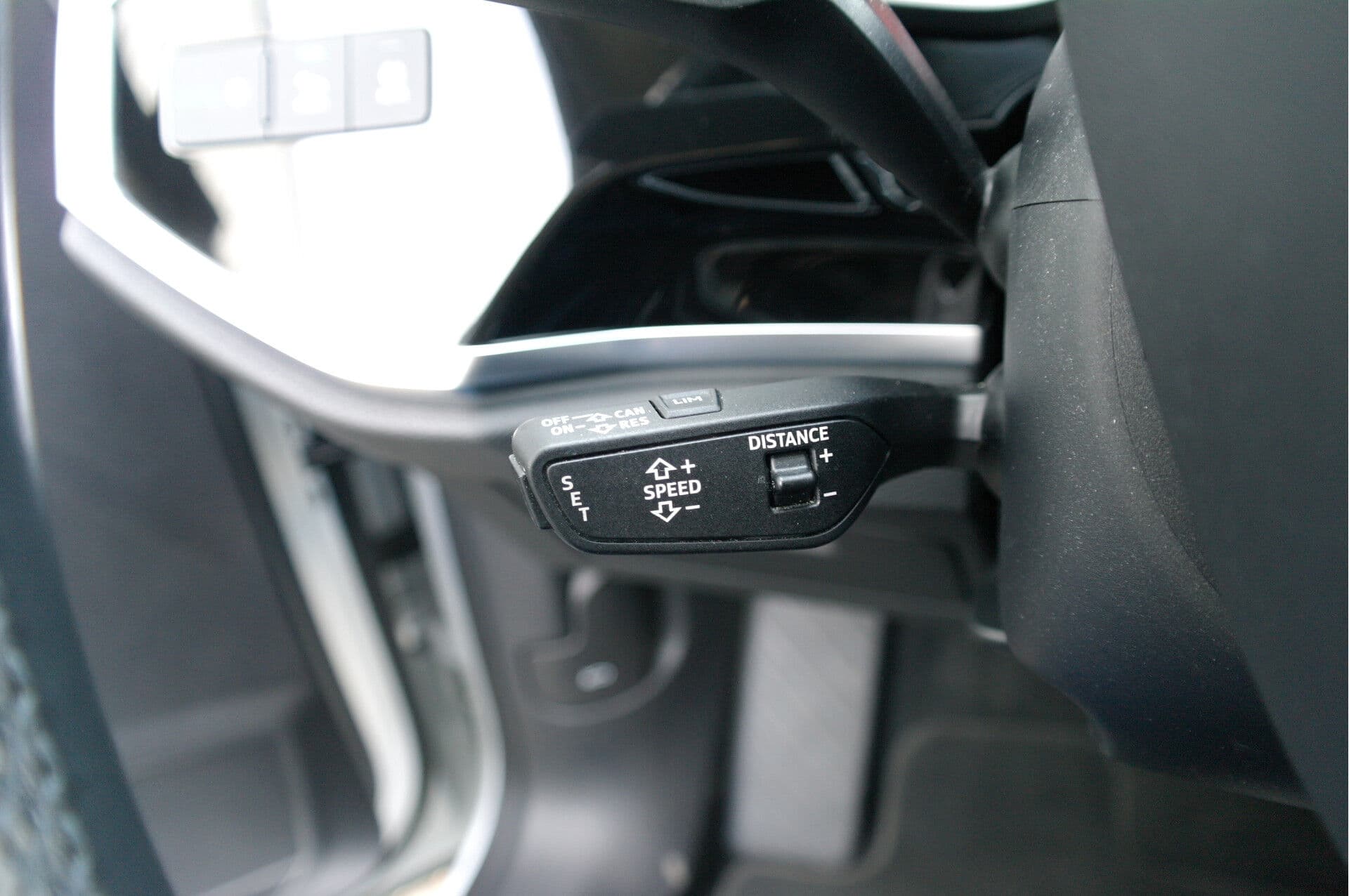 Audi Q3 35 TFSI Business Edition thumbnail 10