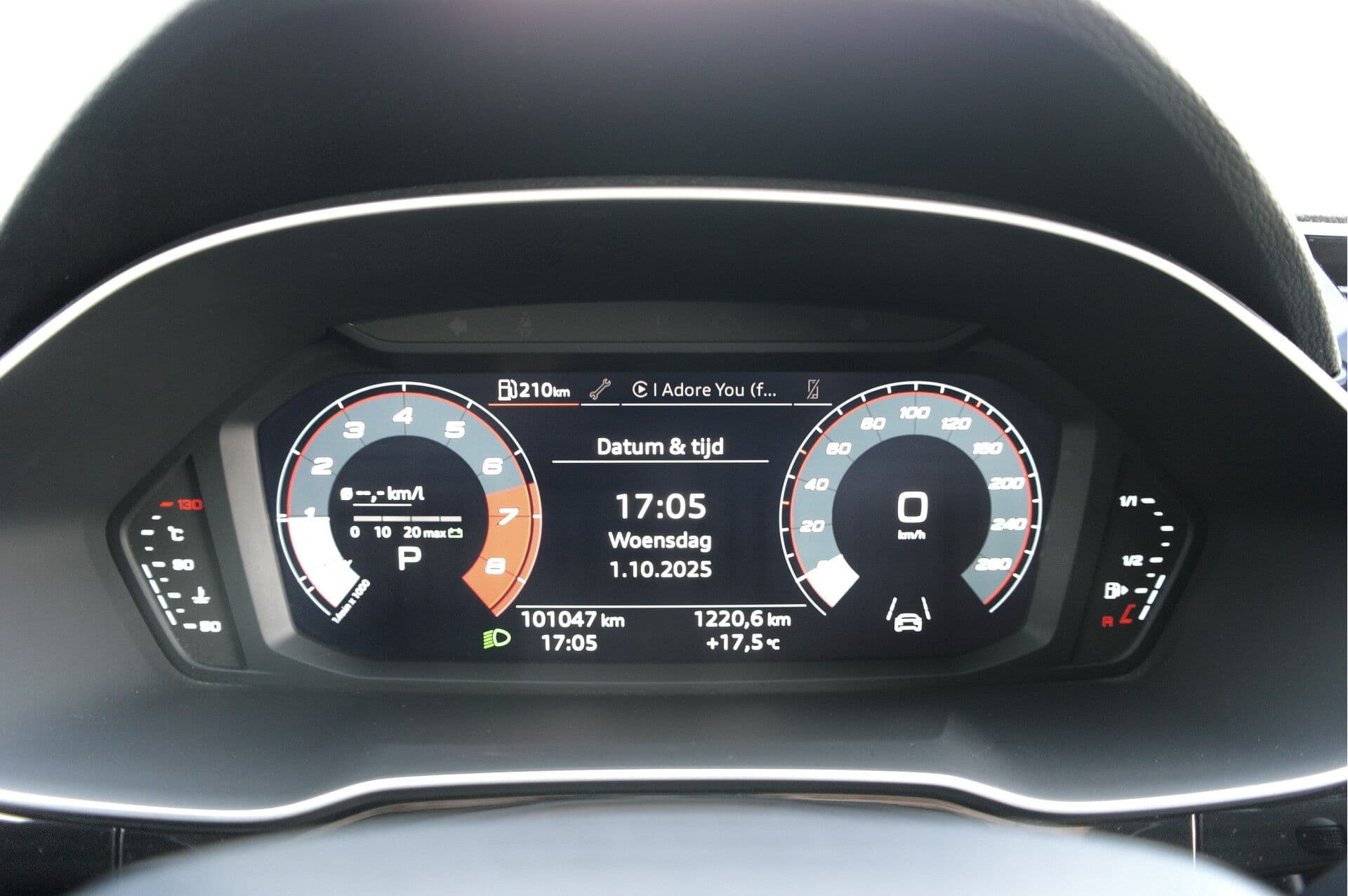 Audi Q3 35 TFSI Business Edition thumbnail 5