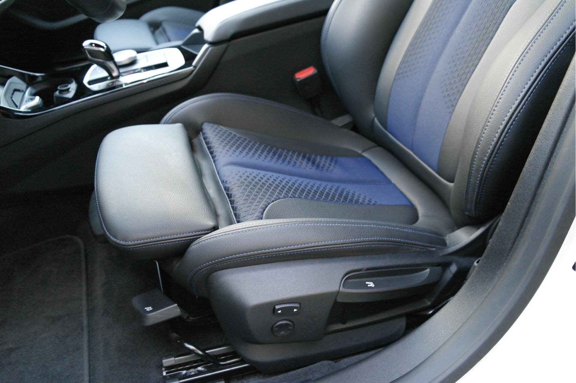 BMW 2 Serie Gran Coupé 218i M Sport Edition thumbnail 33