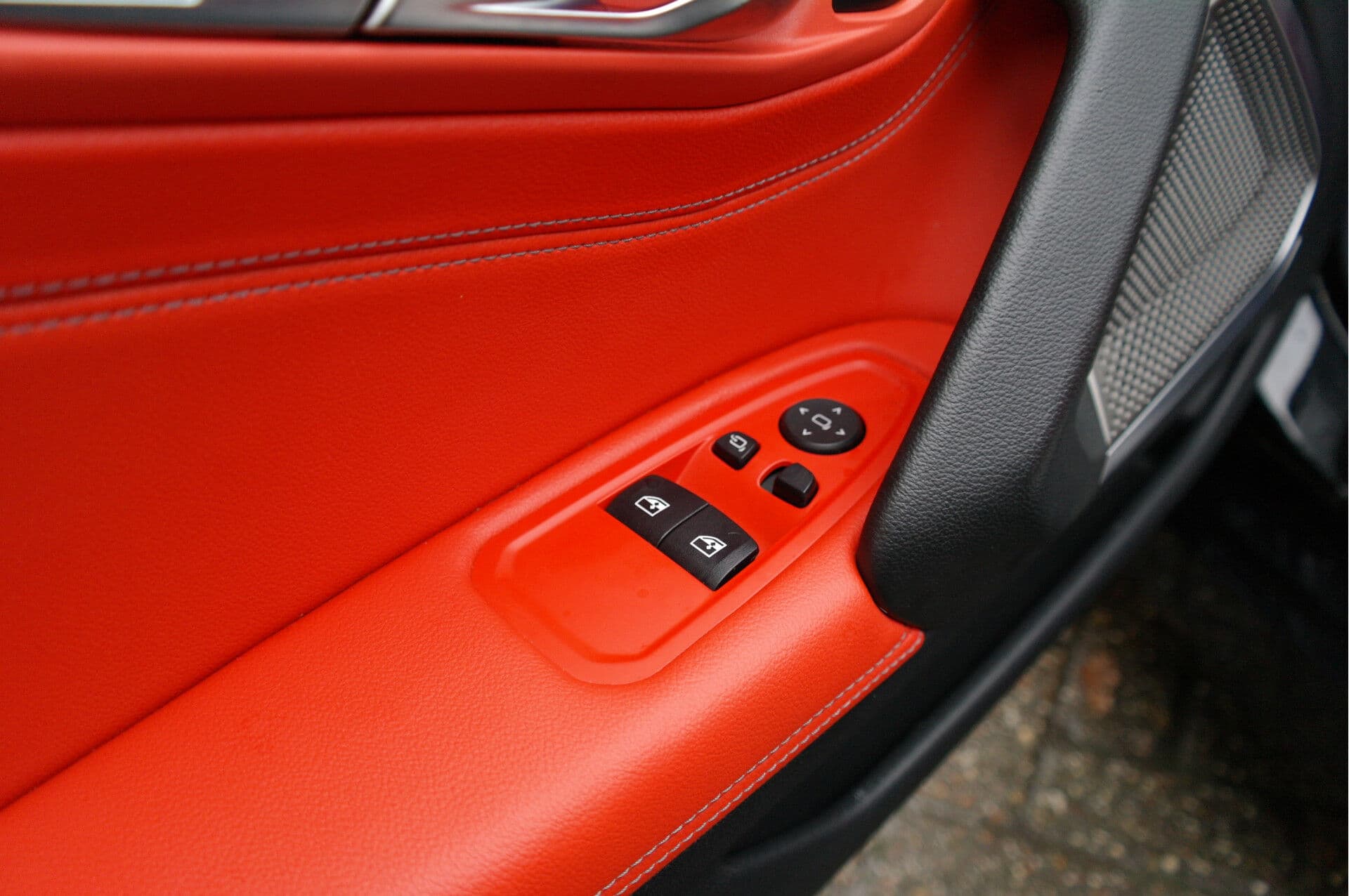 BMW Z4 Roadster sDrive20i High Executive Edition M-Sport thumbnail 42