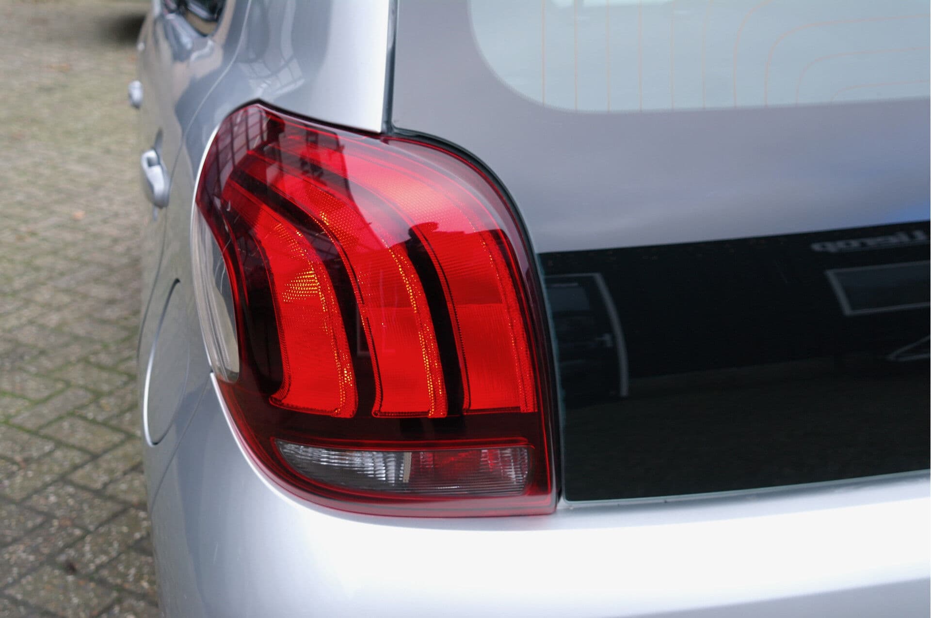 Peugeot 108 1.0 e-VTi Active thumbnail 23