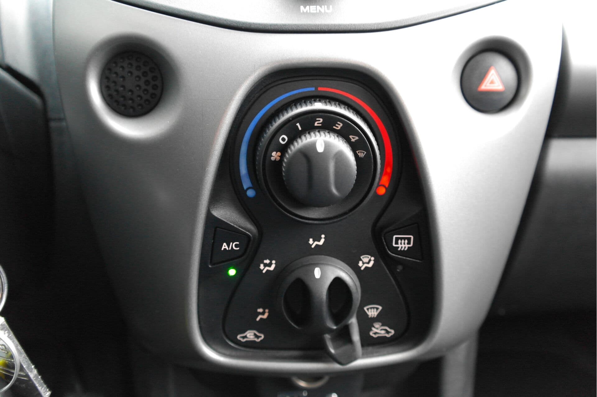 Peugeot 108 1.0 e-VTi Active thumbnail 7