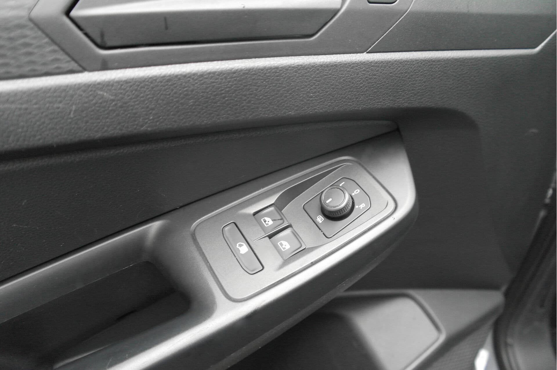 Volkswagen Caddy Cargo 2.0 TDI 4MOTION 1st Edition 4x4 thumbnail 16