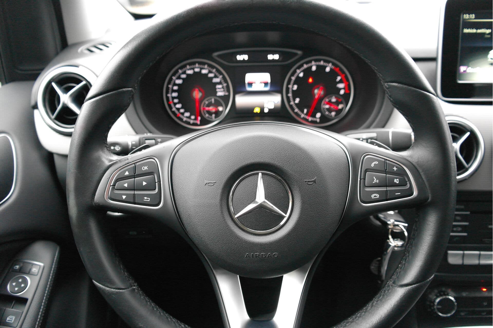 Mercedes-Benz B-Klasse 160 Ambition Automaat thumbnail 8