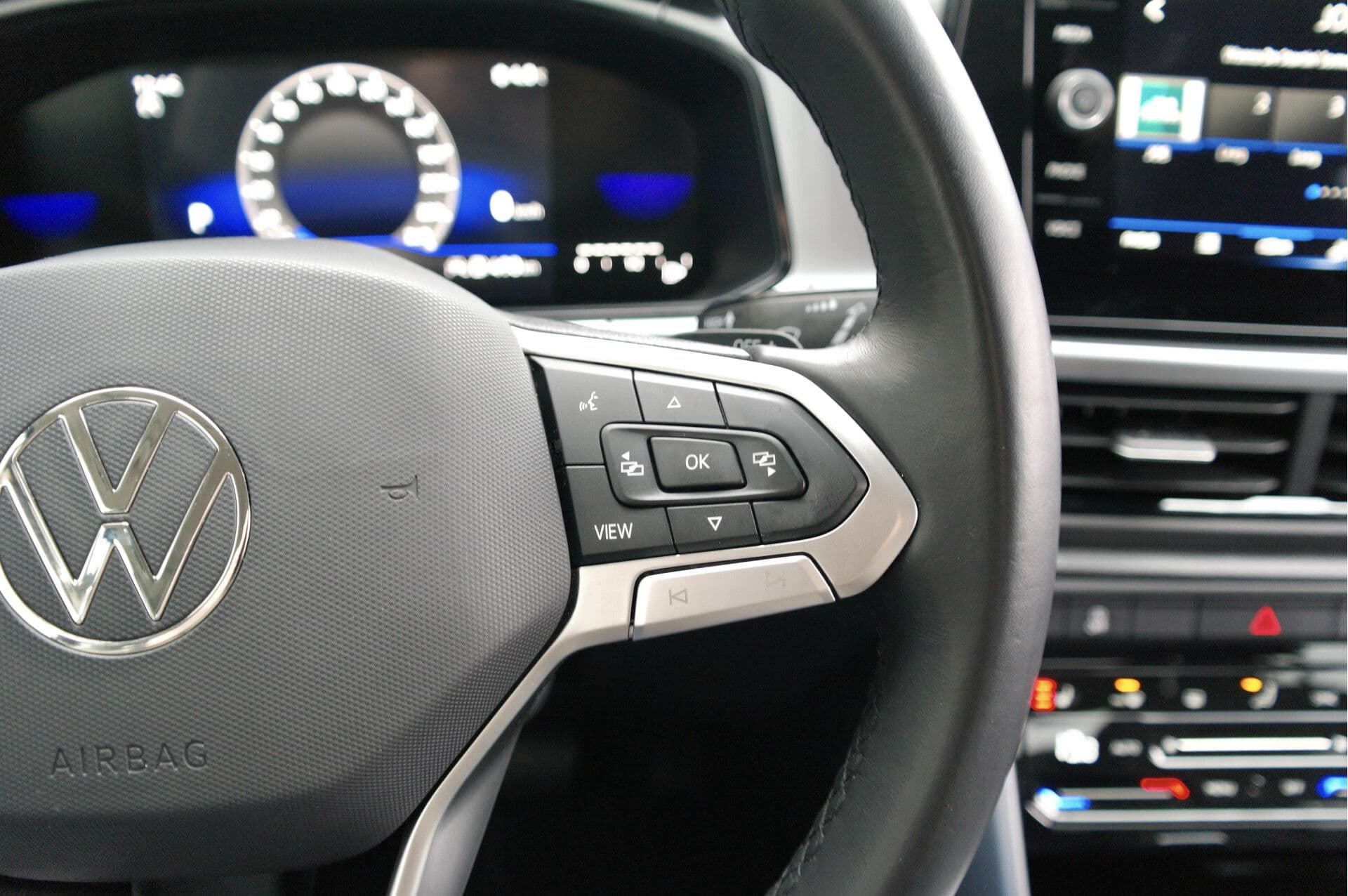 Volkswagen T-Roc 1.5 TSI Life Business thumbnail 17