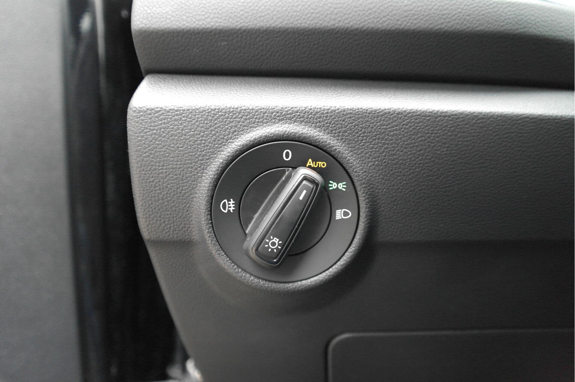 Volkswagen T-Roc 1.5 TSI Life Business thumbnail 34