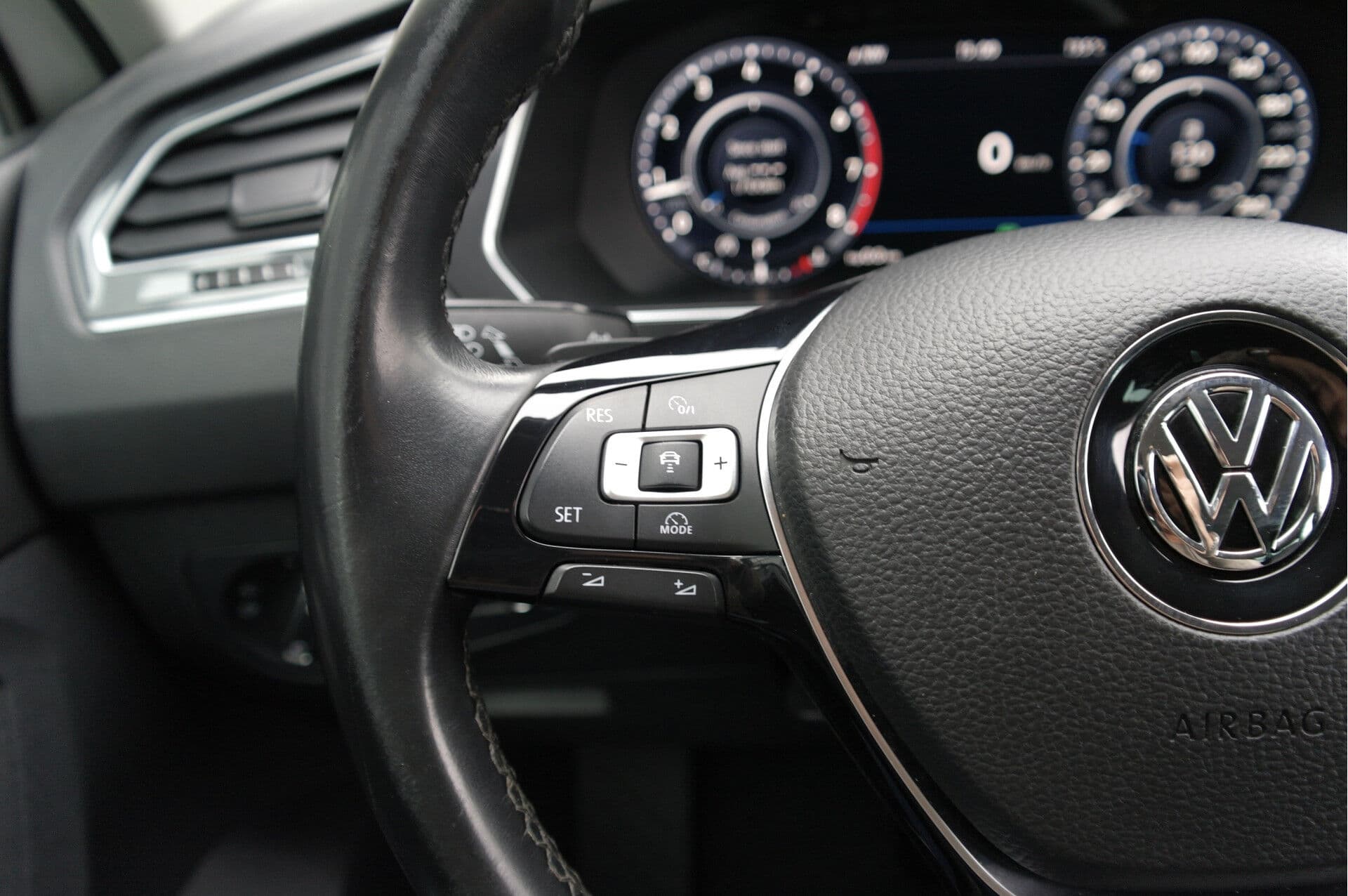 Volkswagen Tiguan 2.0 TSI 180 PK 4Motion Highline thumbnail 17