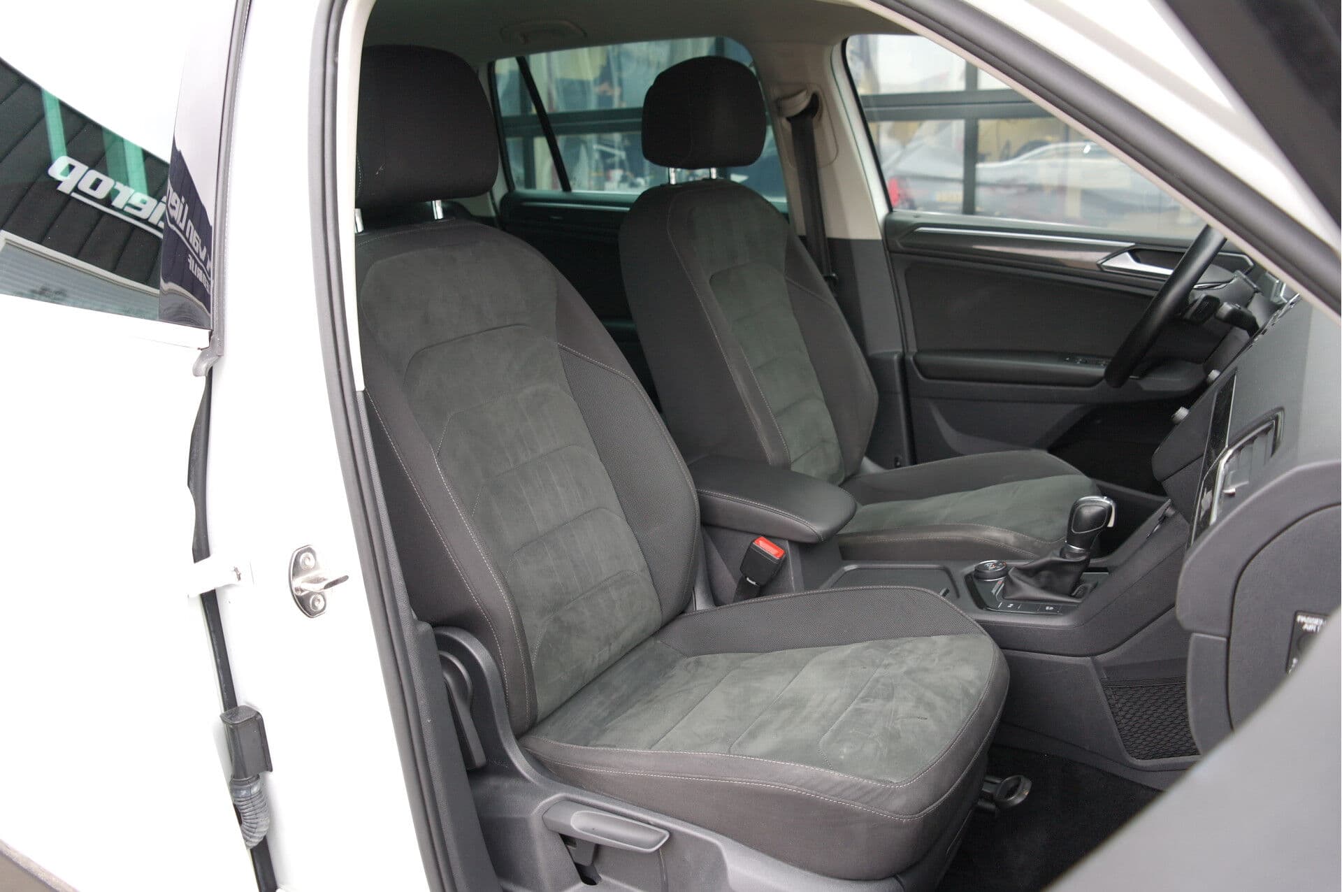 Volkswagen Tiguan 2.0 TSI 180 PK 4Motion Highline thumbnail 2