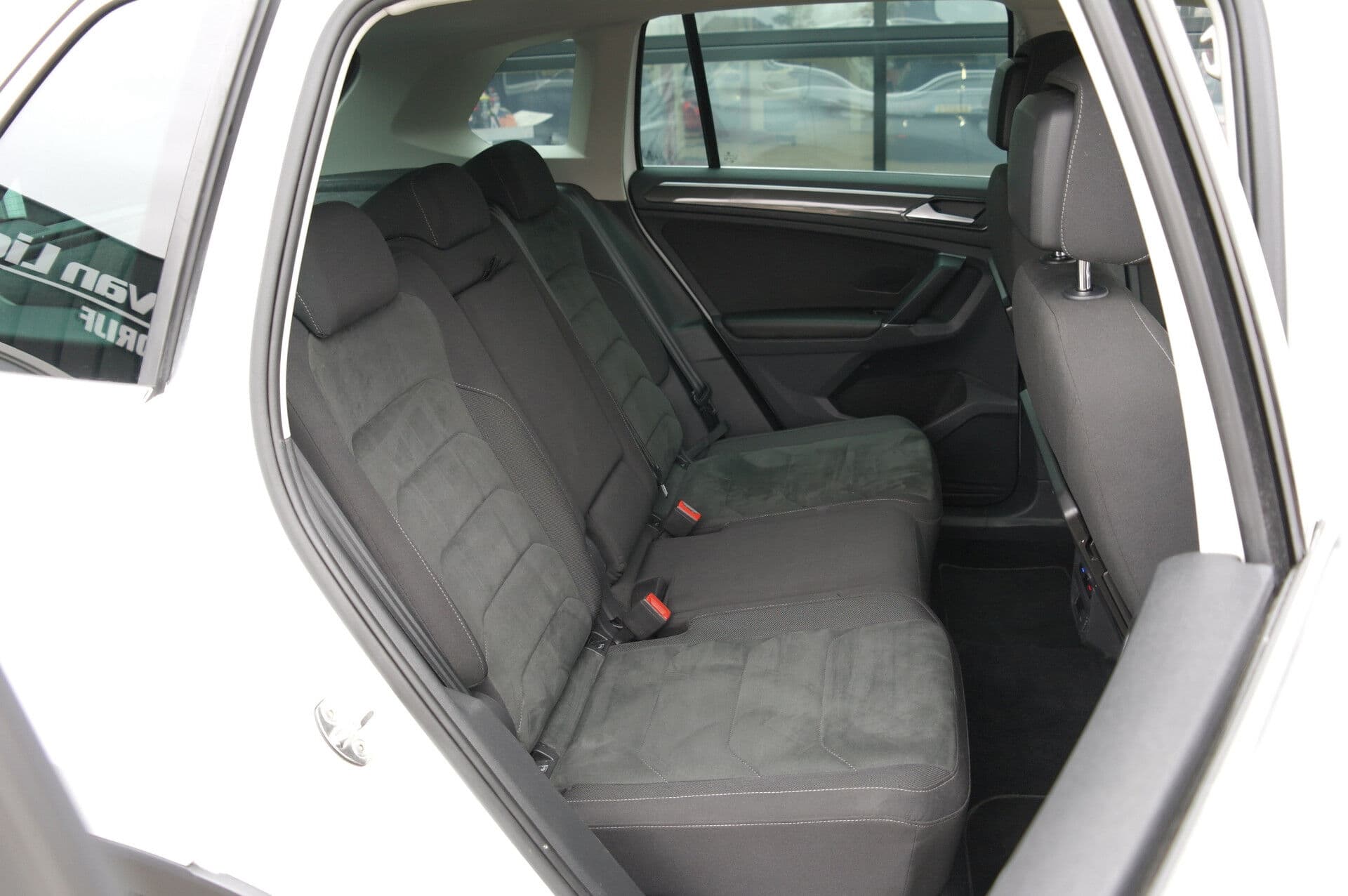 Volkswagen Tiguan 2.0 TSI 180 PK 4Motion Highline thumbnail 29