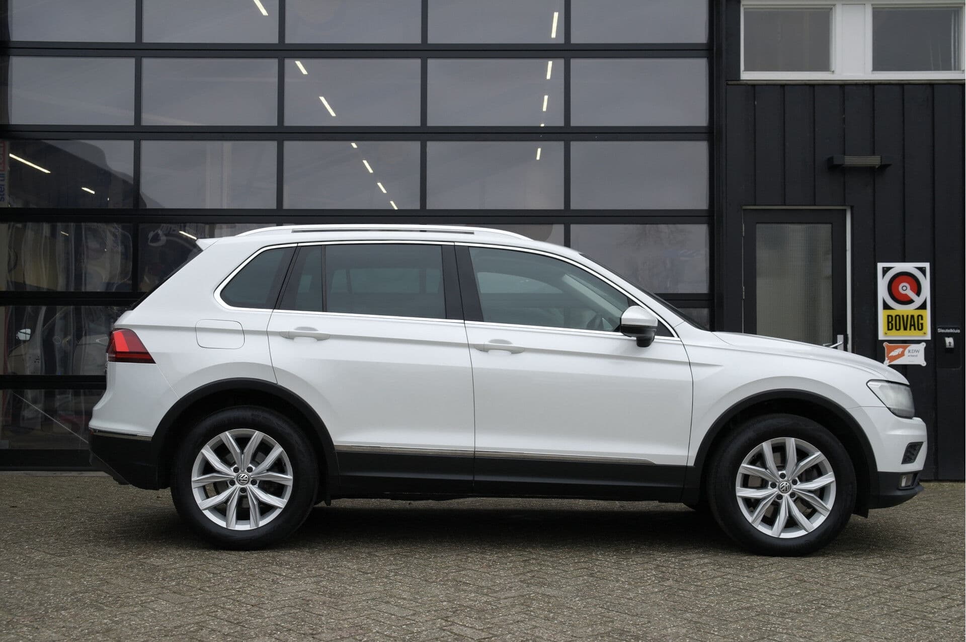 Volkswagen Tiguan 2.0 TSI 180 PK 4Motion Highline thumbnail 4