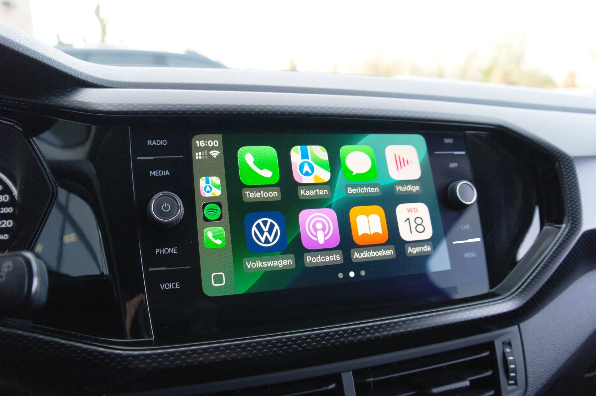 Volkswagen T-Cross 1.0 TSI Style Automaat thumbnail 11