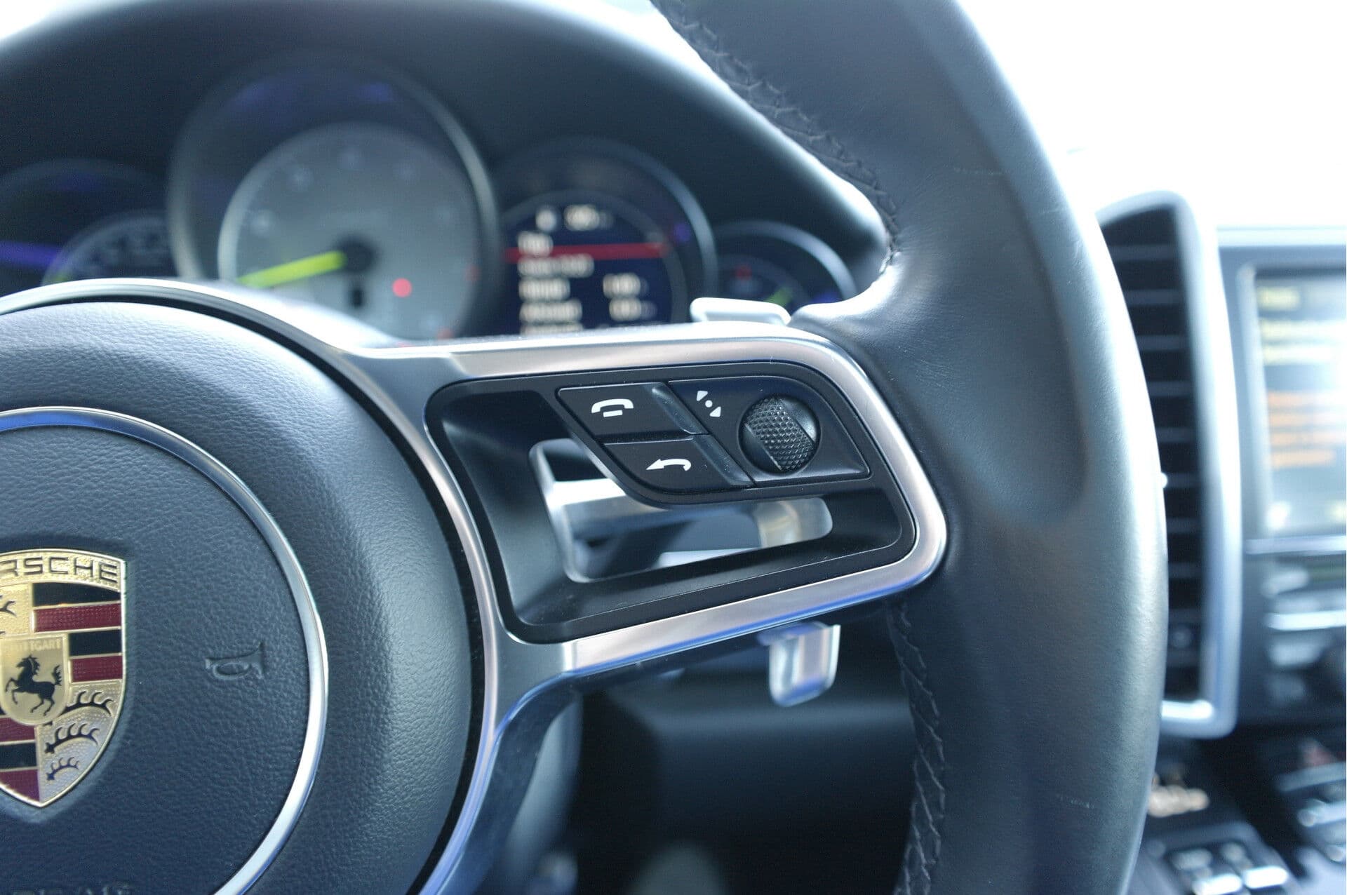 Porsche Cayenne 3.0 S E-Hybrid thumbnail 10