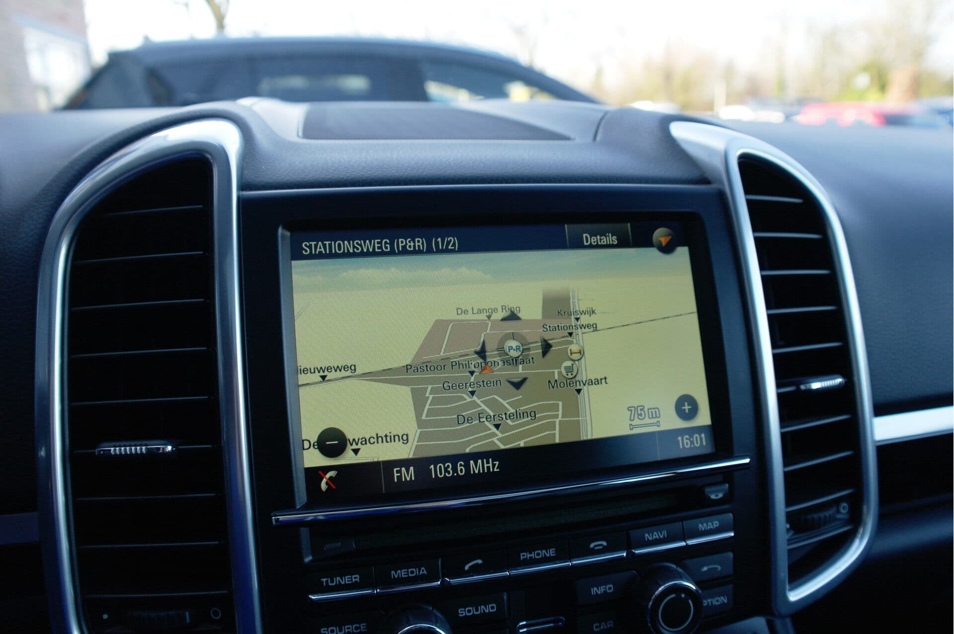 Porsche Cayenne 3.0 S E-Hybrid thumbnail 22