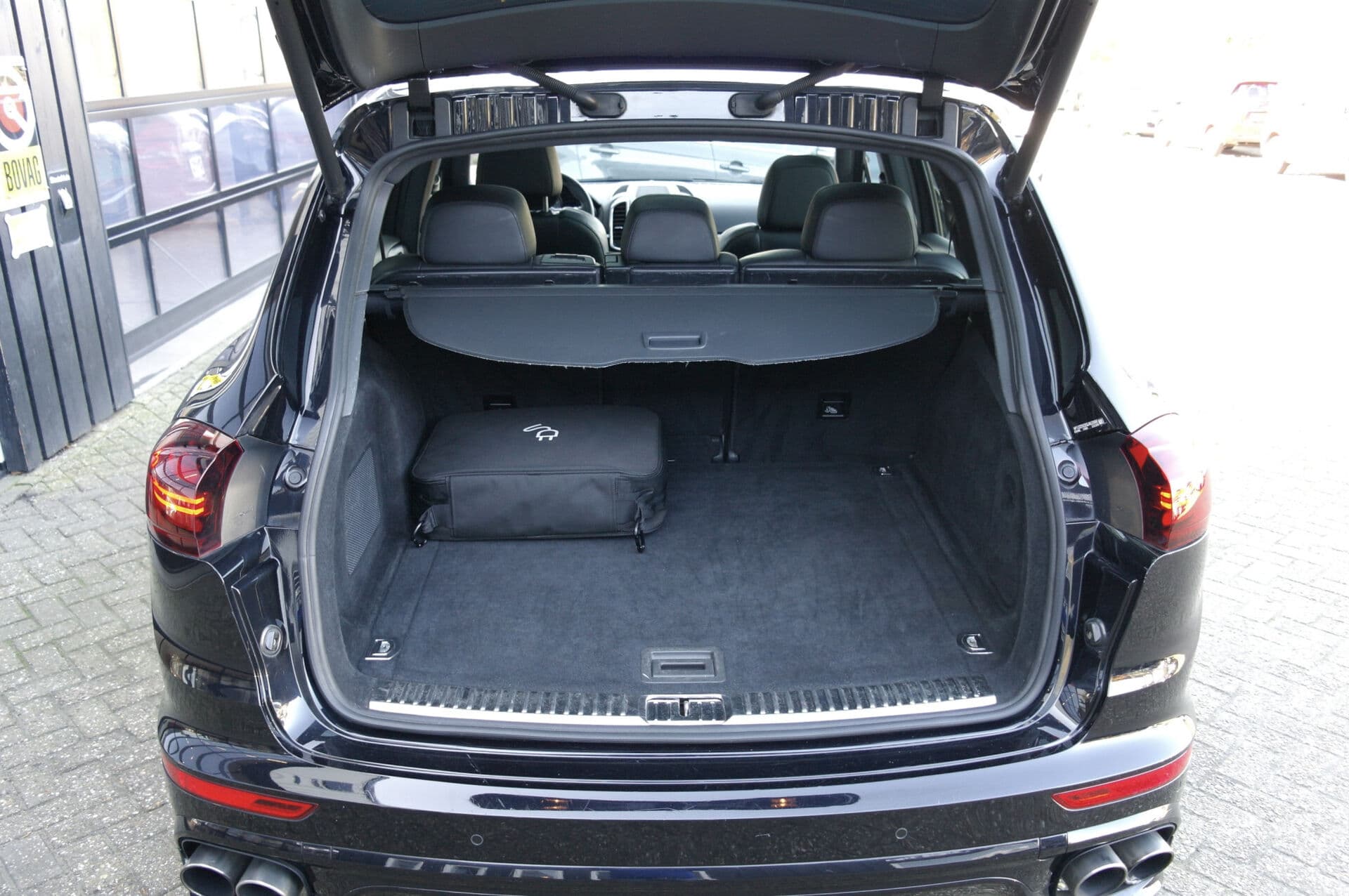 Porsche Cayenne 3.0 S E-Hybrid thumbnail 34