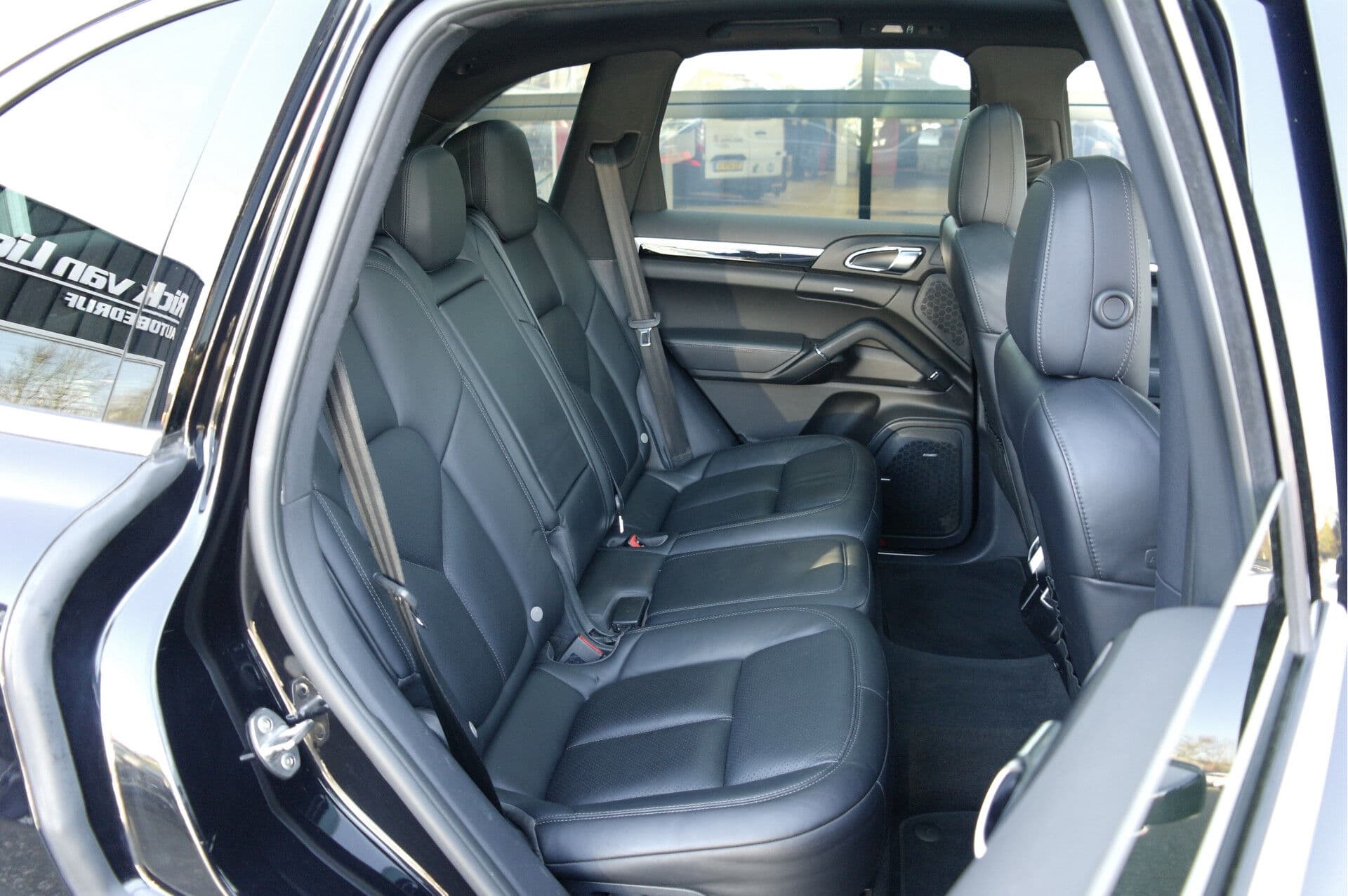 Porsche Cayenne 3.0 S E-Hybrid thumbnail 37