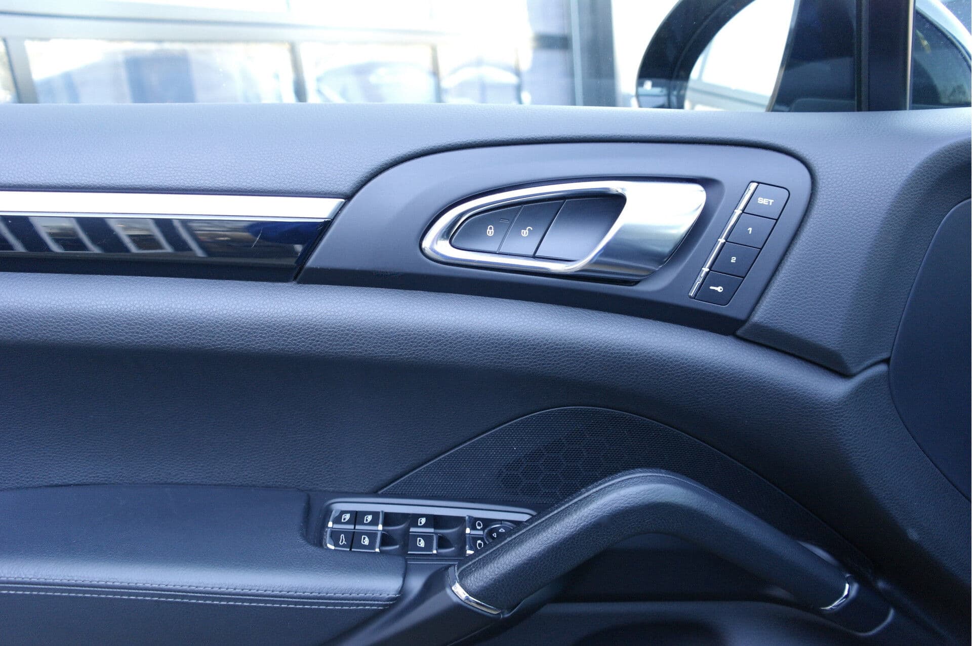 Porsche Cayenne 3.0 S E-Hybrid thumbnail 39