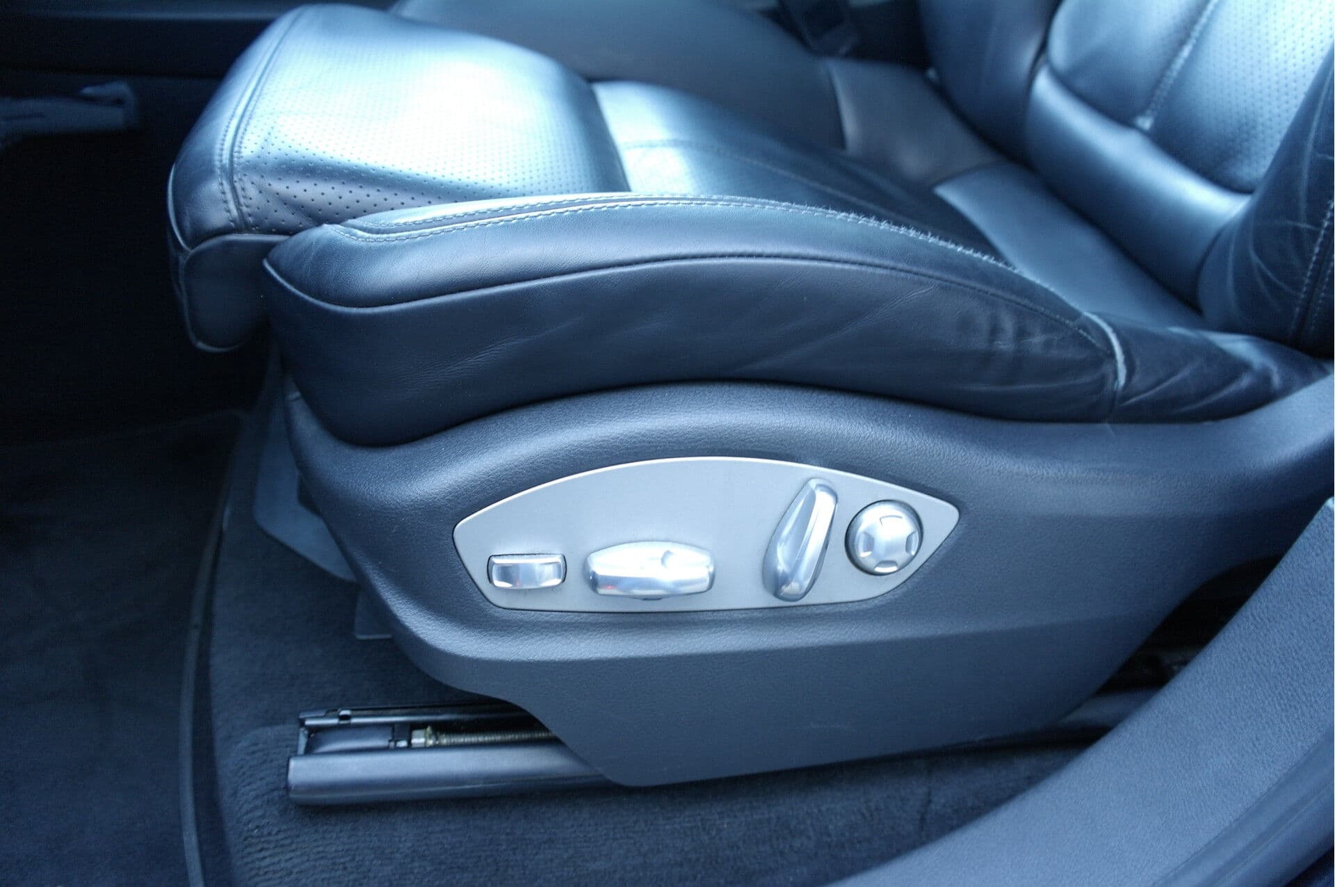 Porsche Cayenne 3.0 S E-Hybrid thumbnail 40